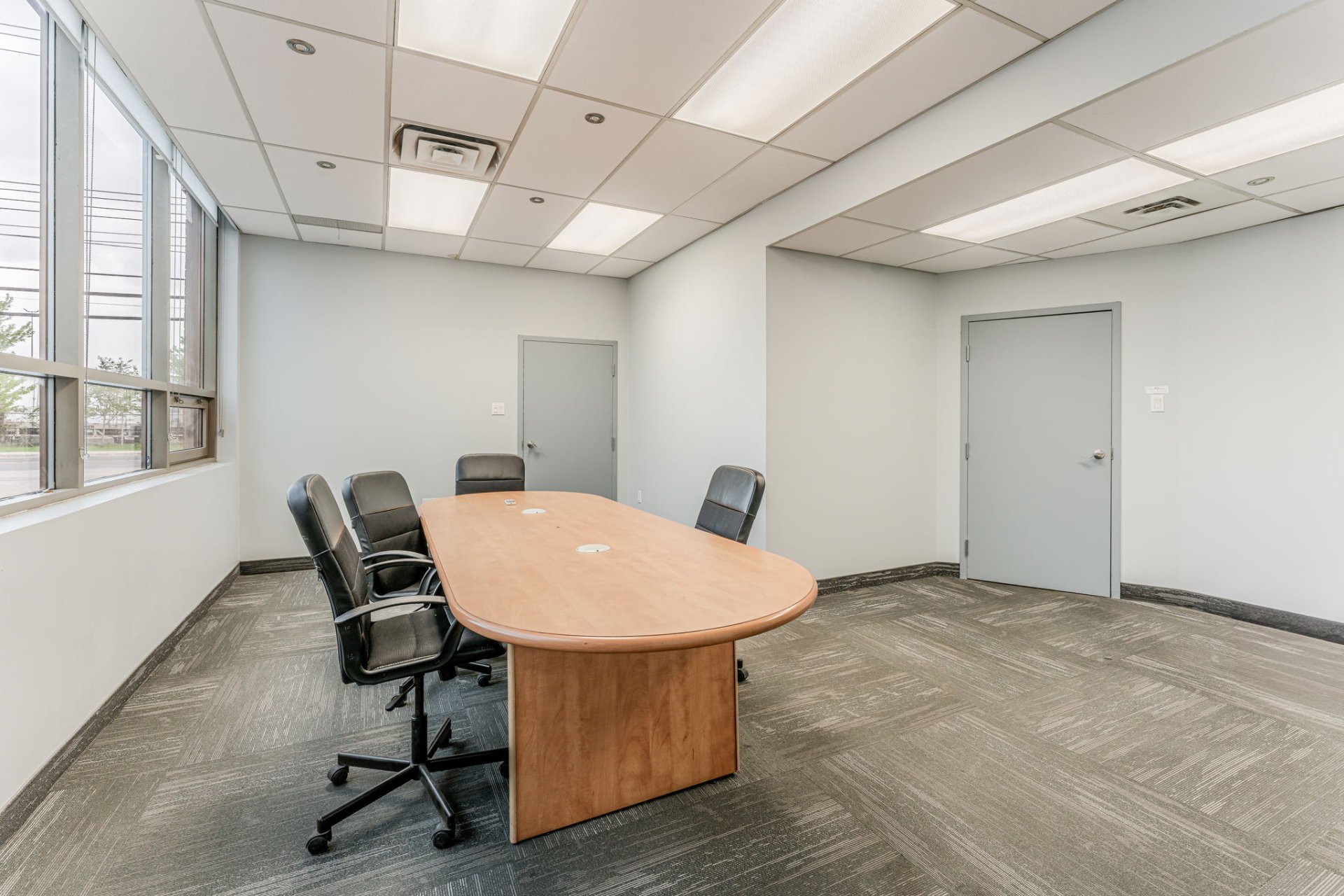 Photo - Conference room