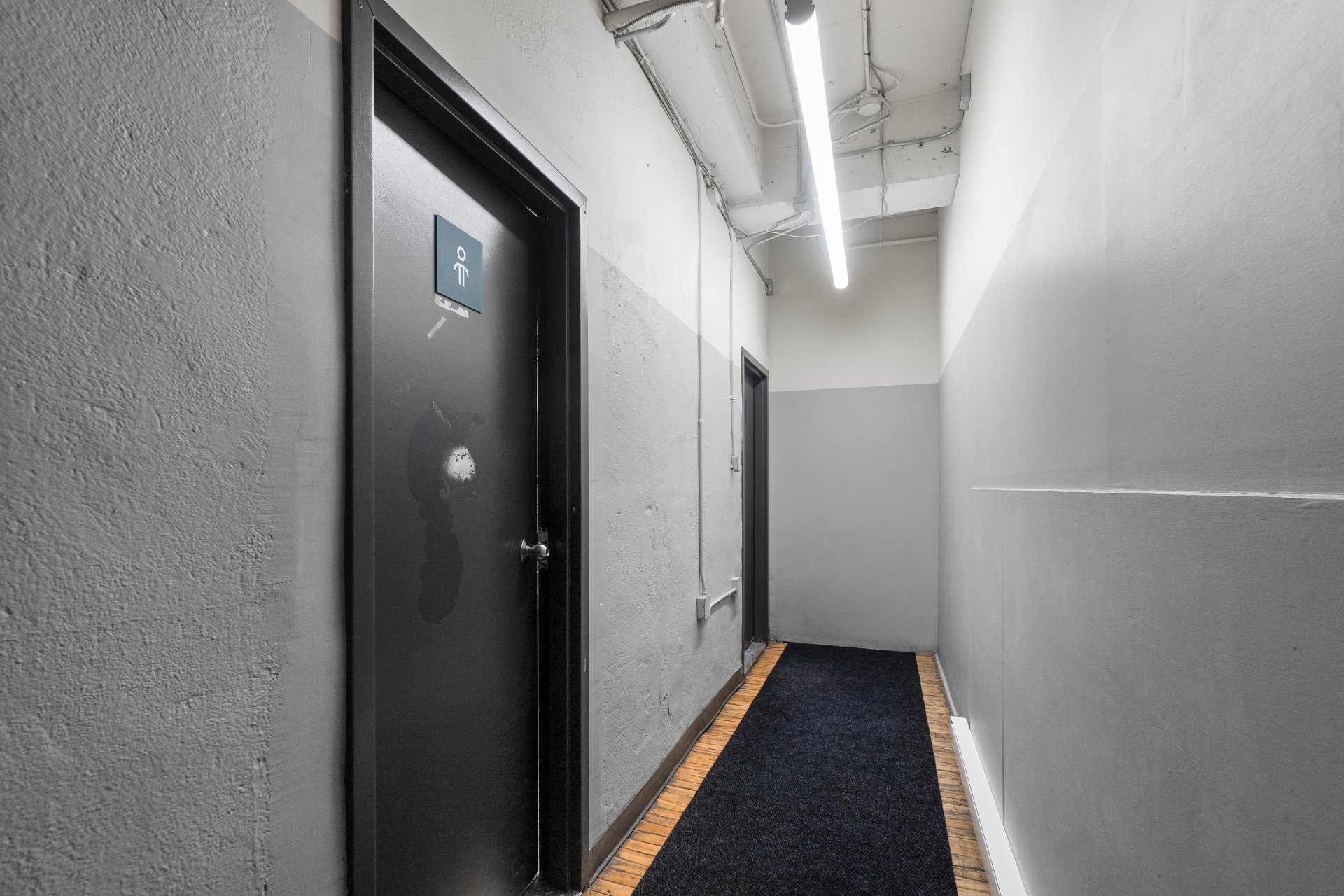 Photo - Hallway