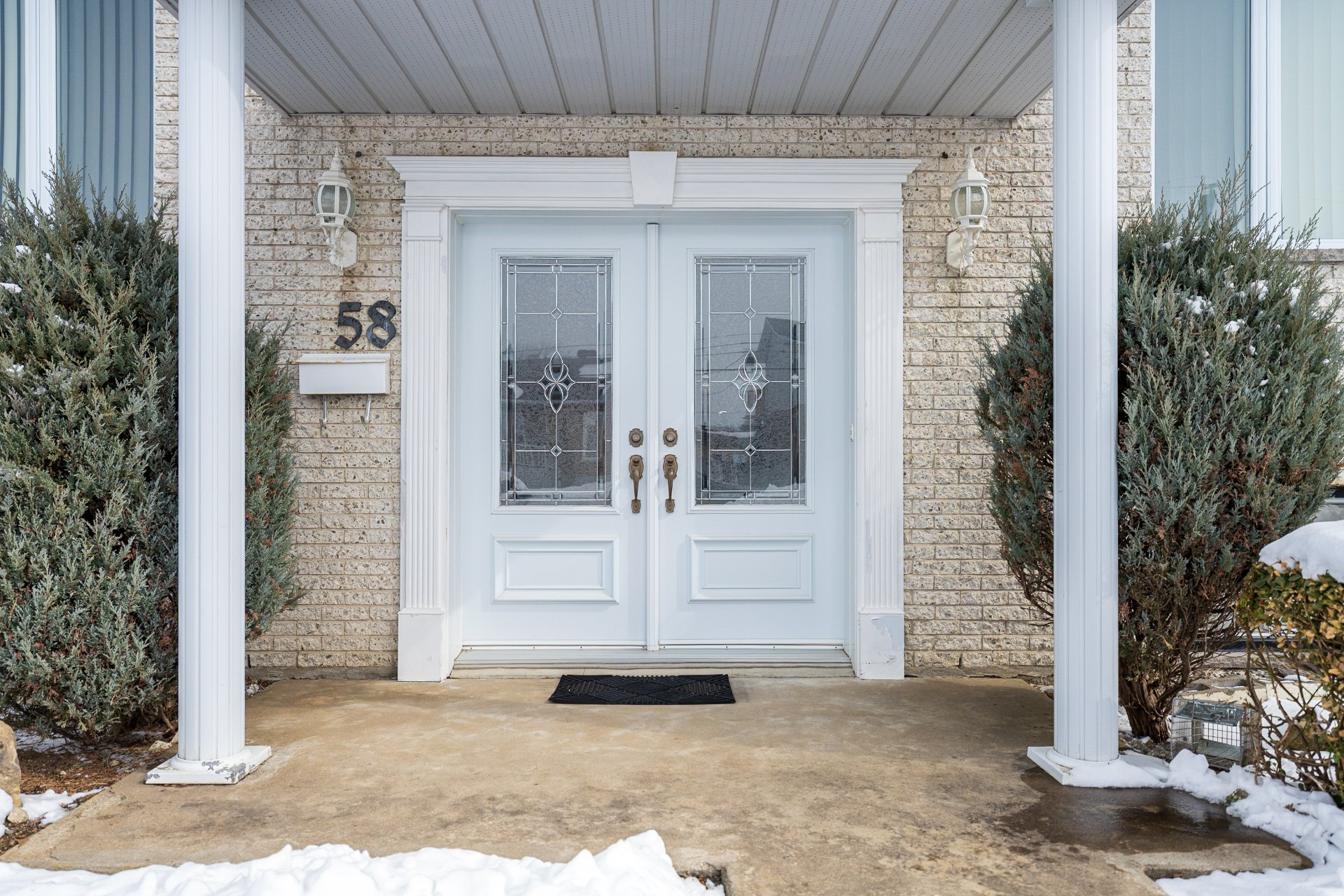 Photo - Entrée extérieure