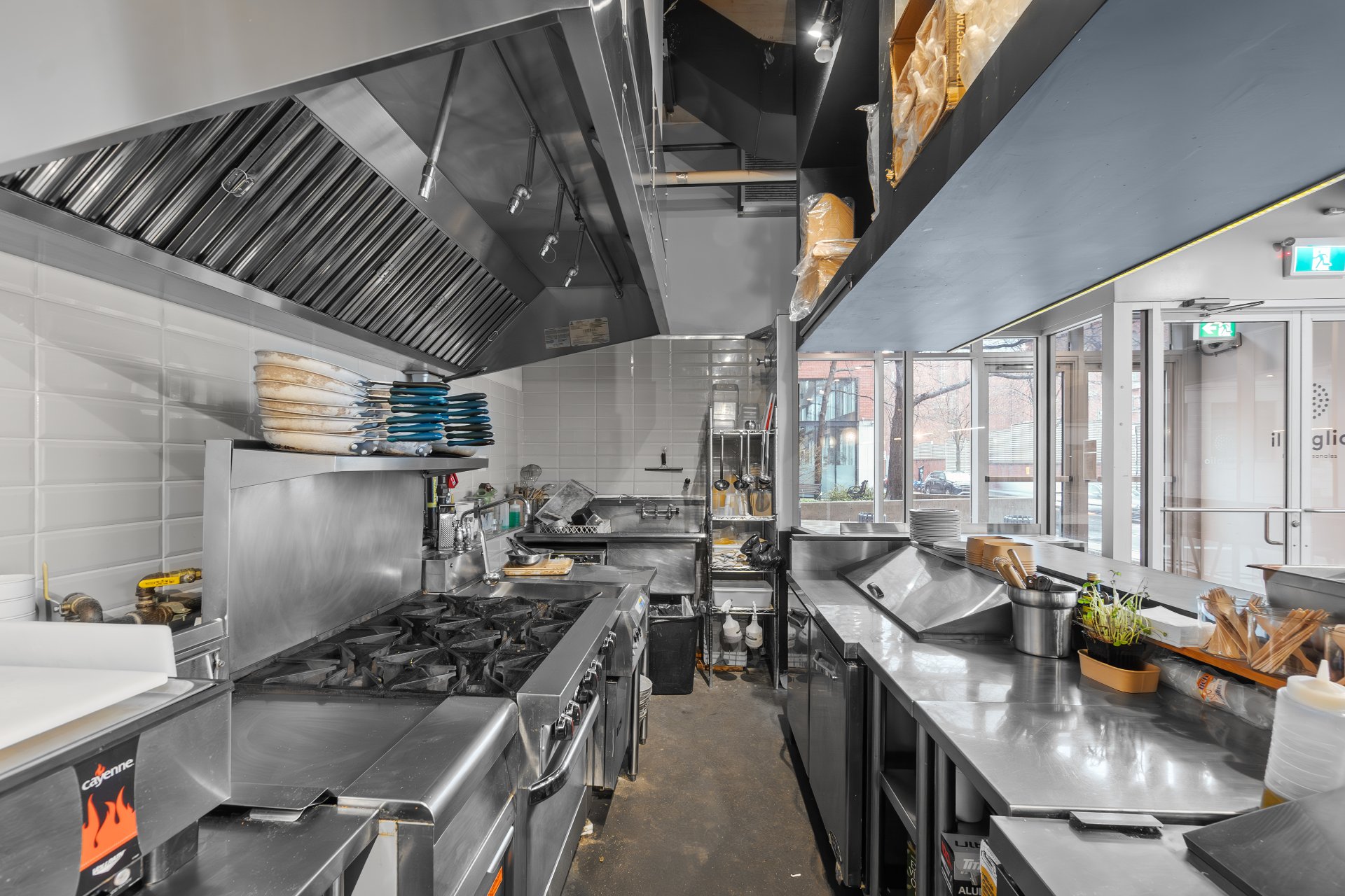 Photo - Kitchen