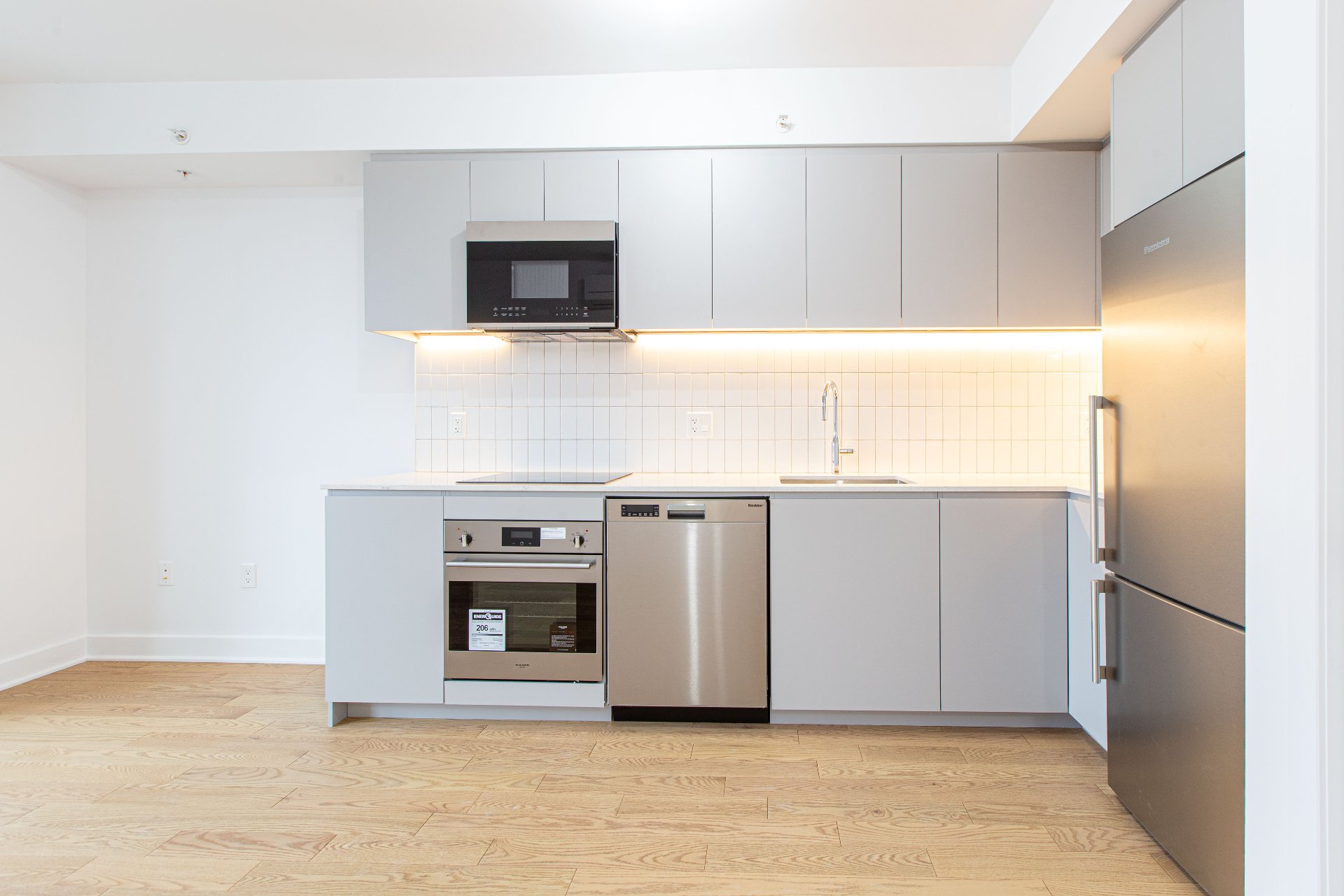 Photo - Kitchen