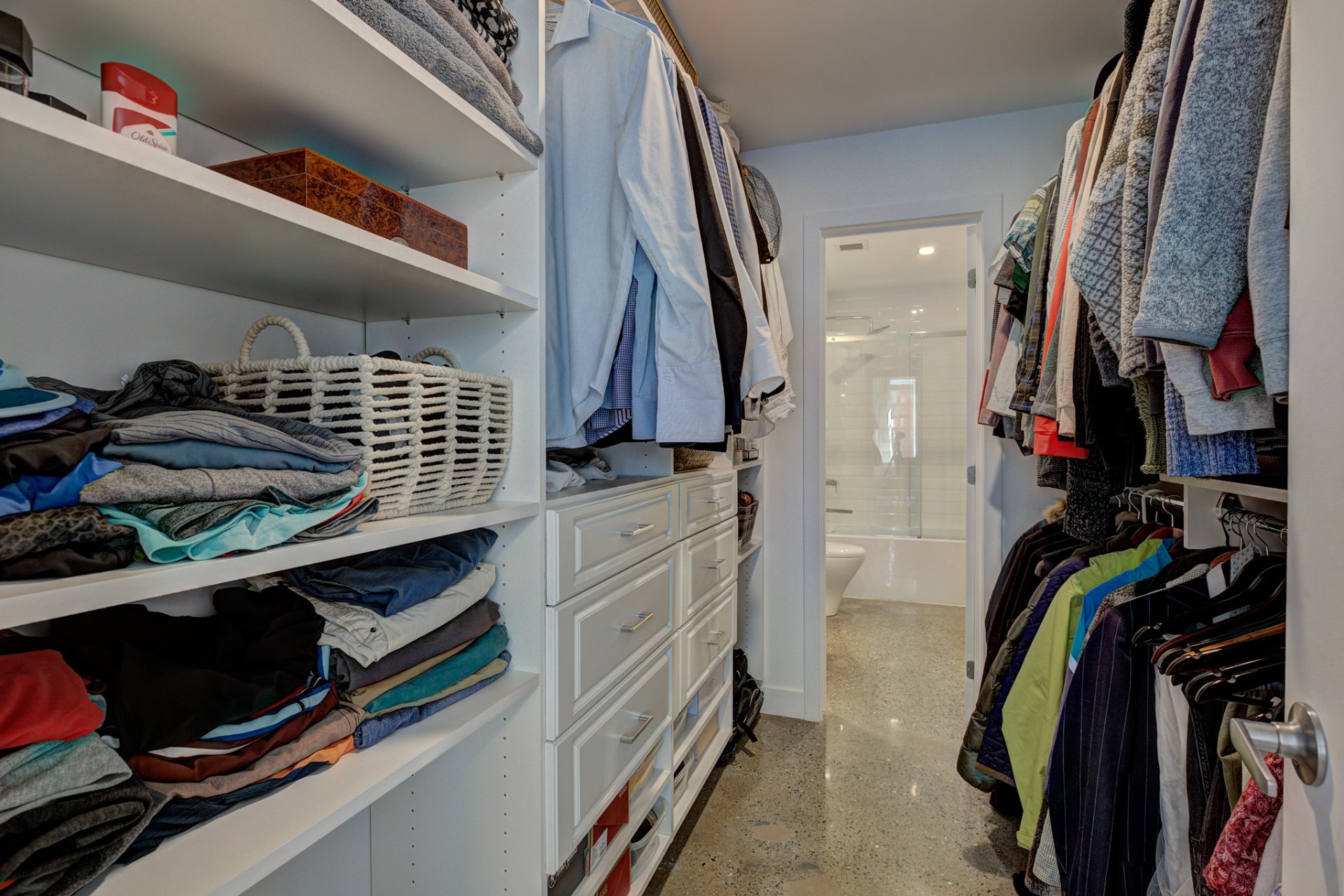 Photo - Walk-in closet
