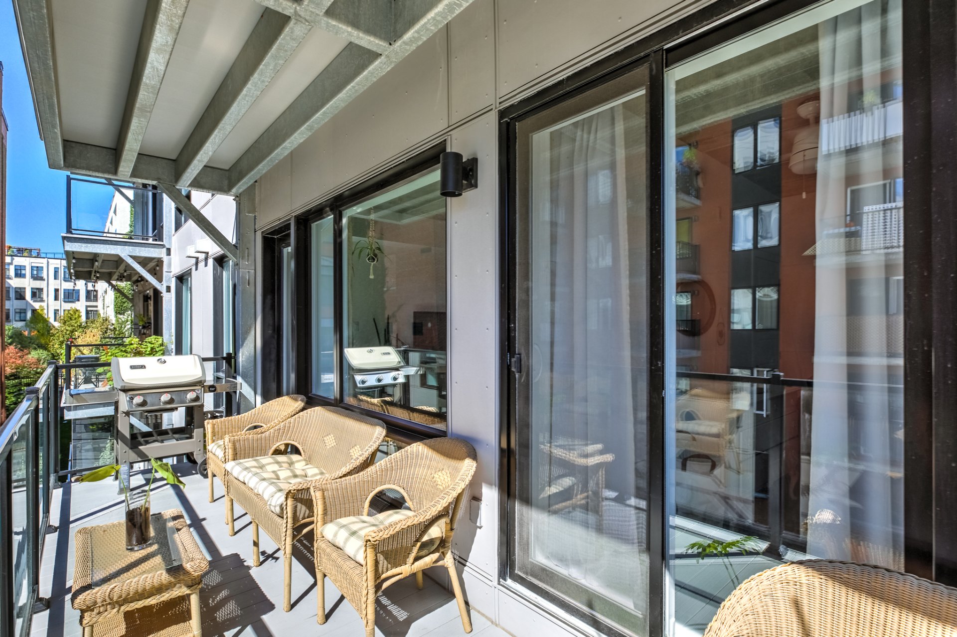 Photo - Balcony