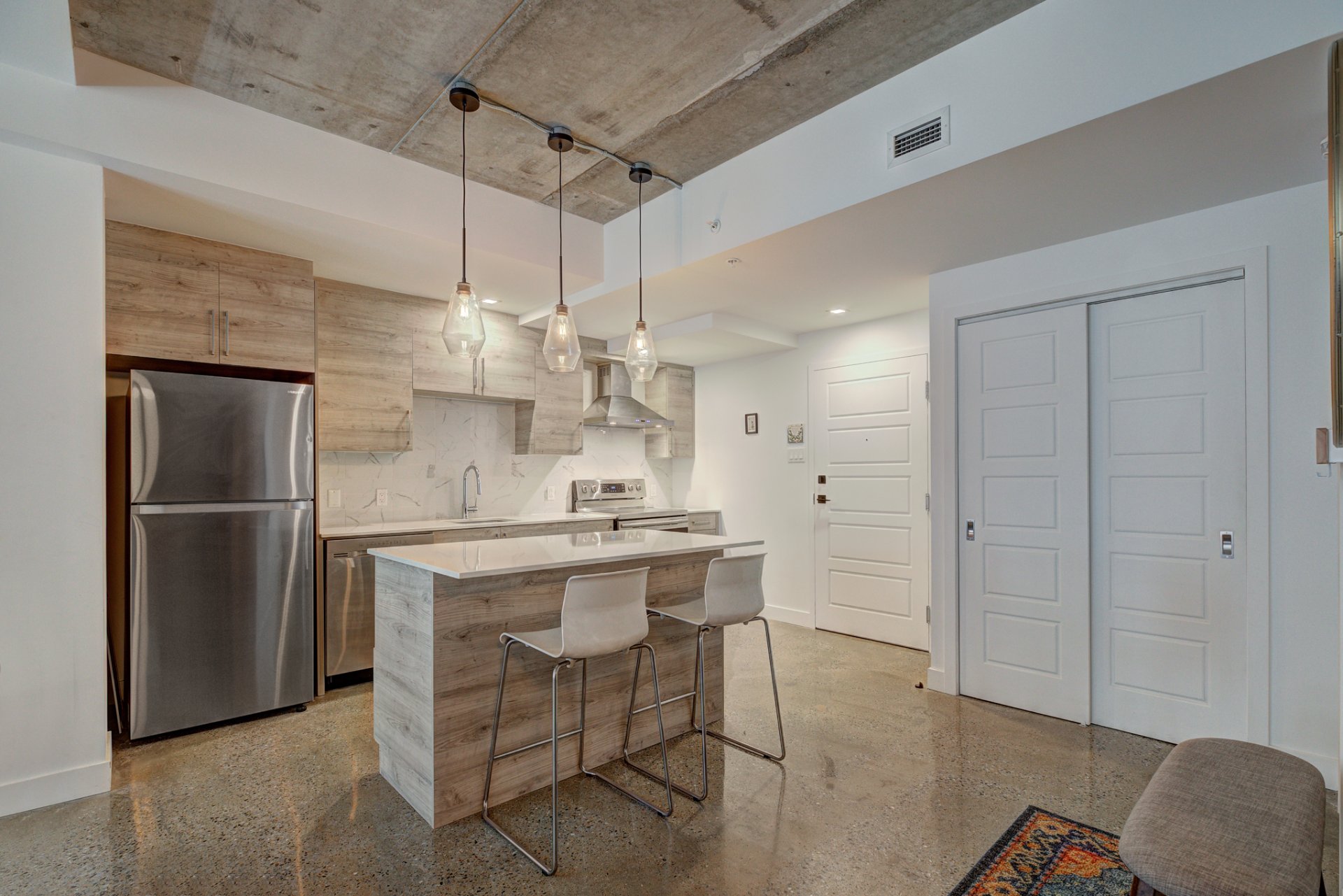 Photo - Kitchen