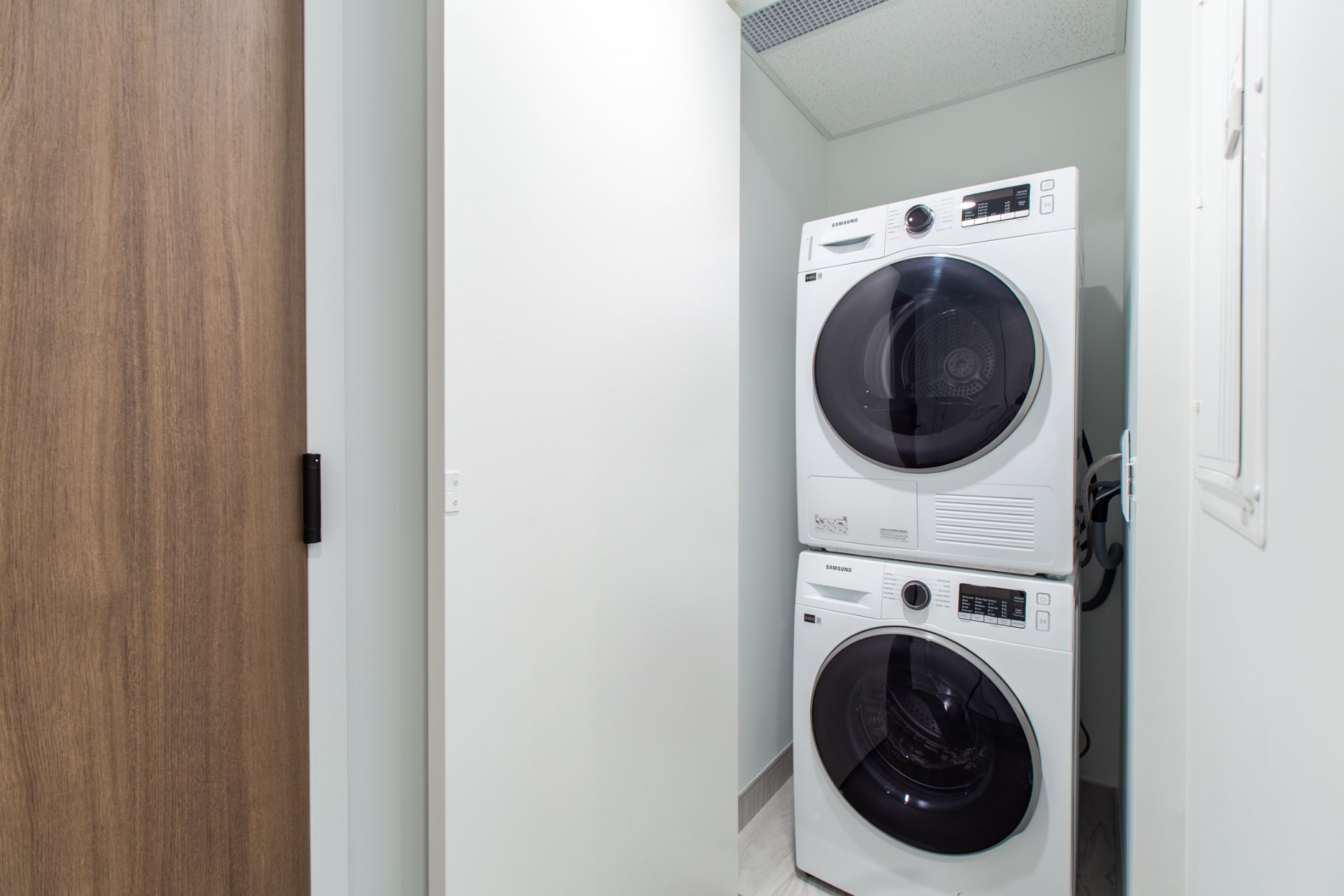 Photo - Laundry room