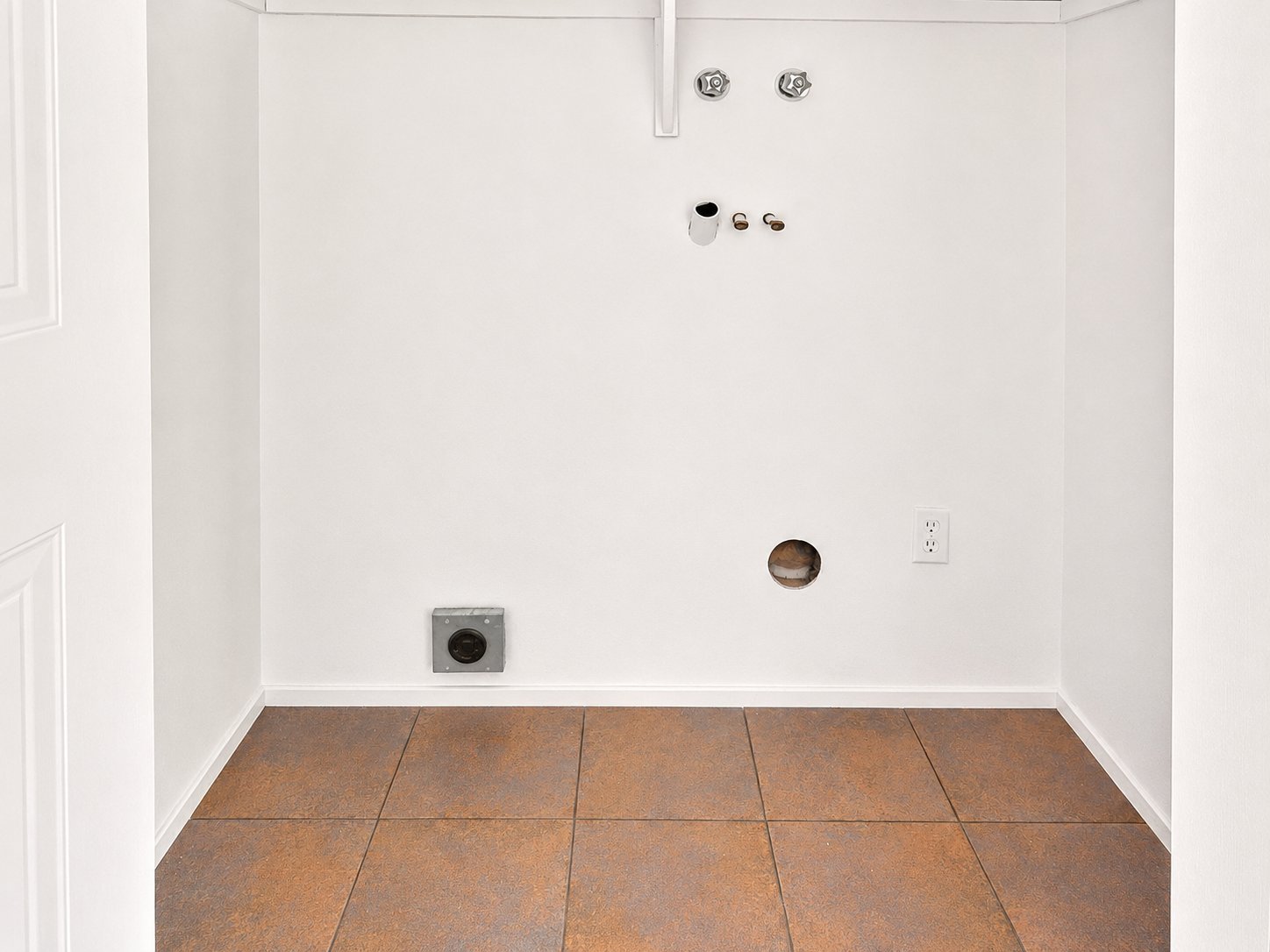 Photo - Laundry room