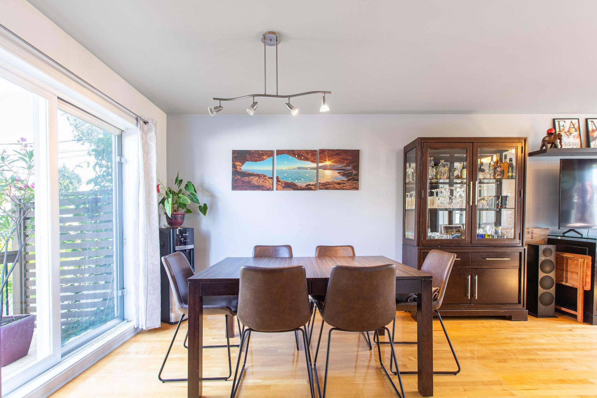 Photo - Salle à manger