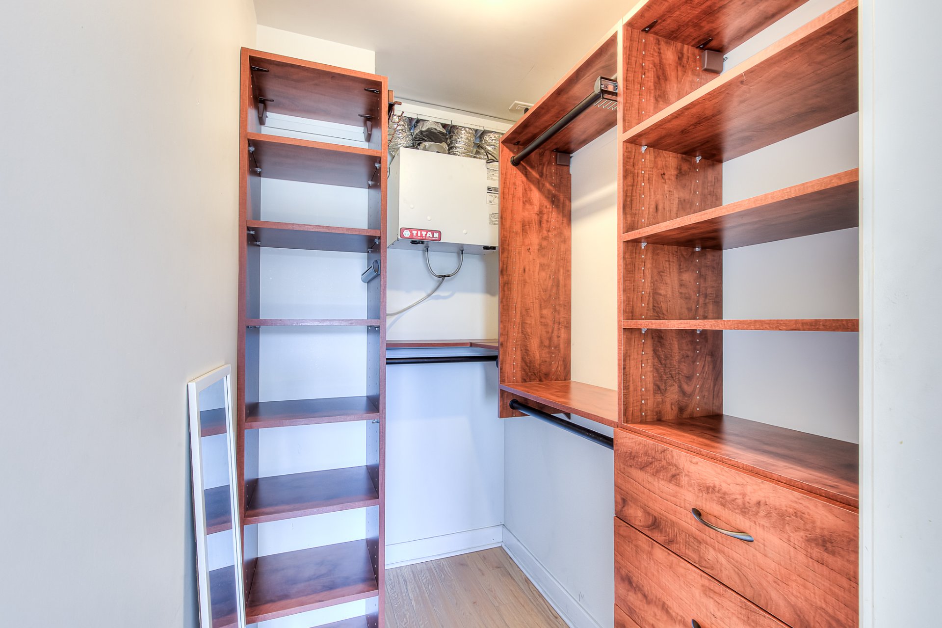 Photo - Penderie (Walk-in)