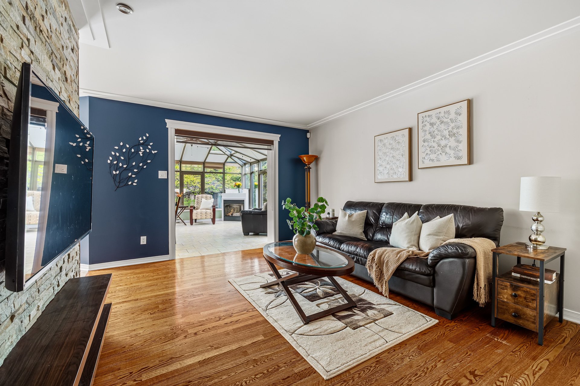 Photo - Family room
