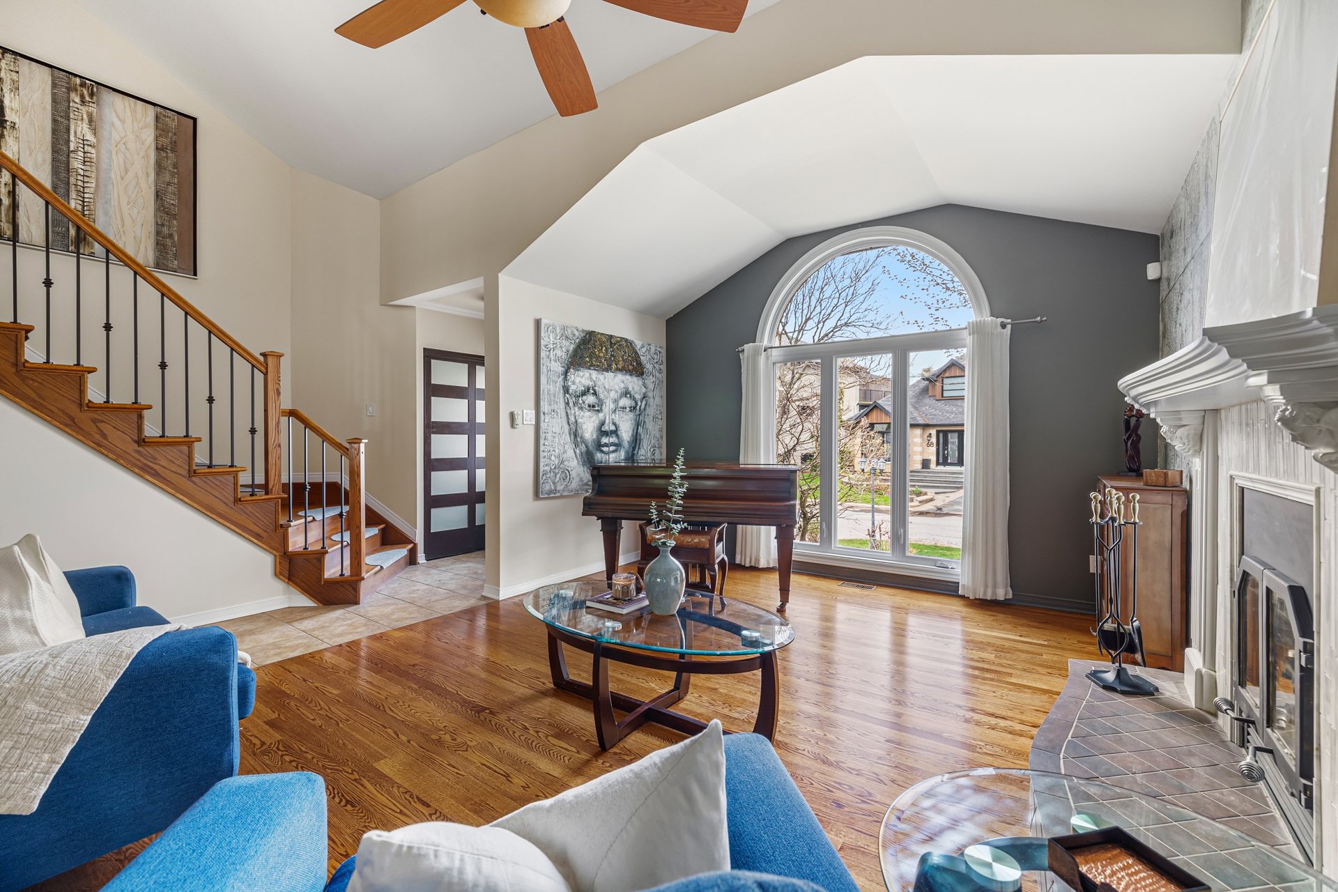 Photo - Living room