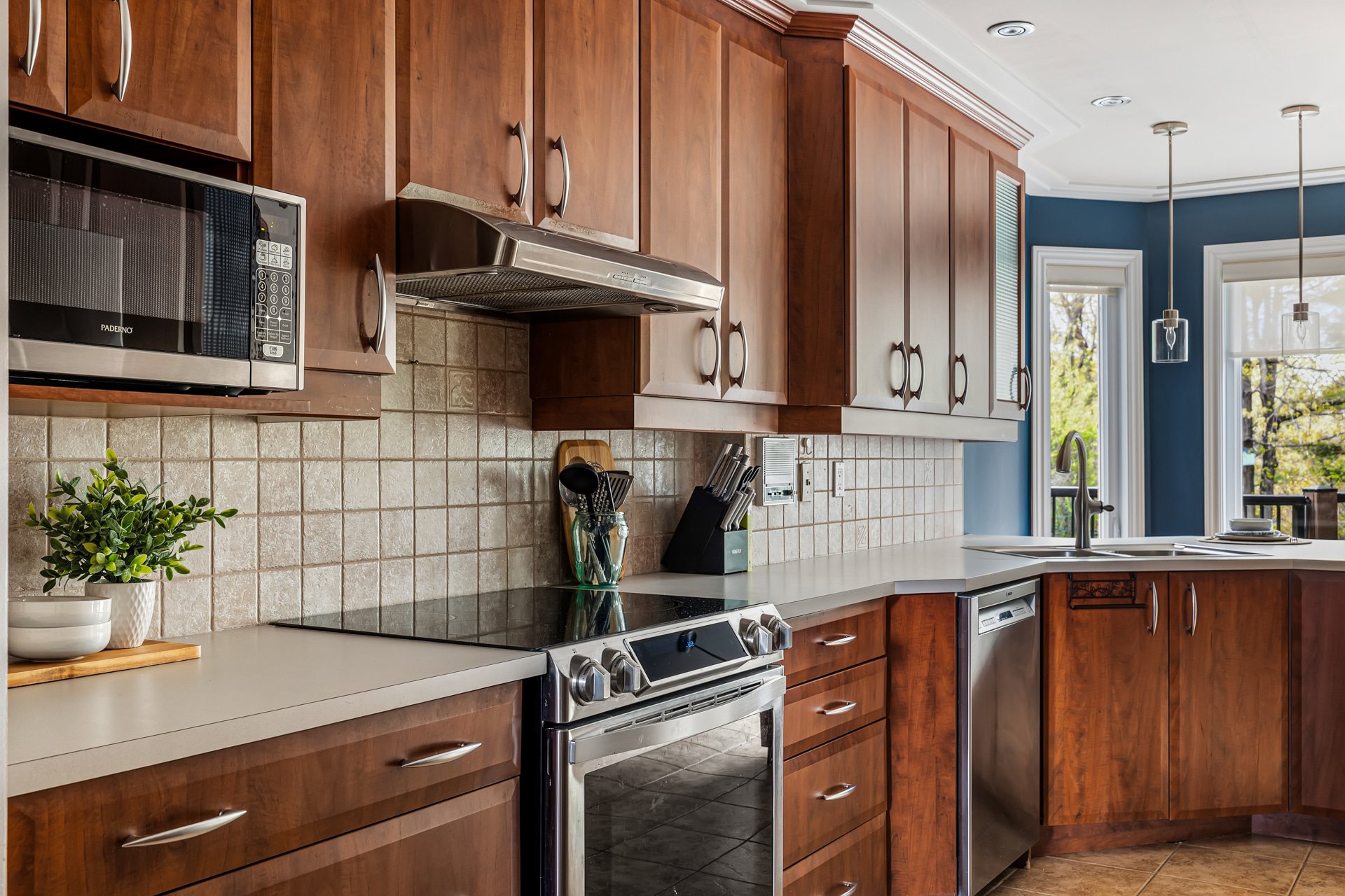 Photo - Kitchen