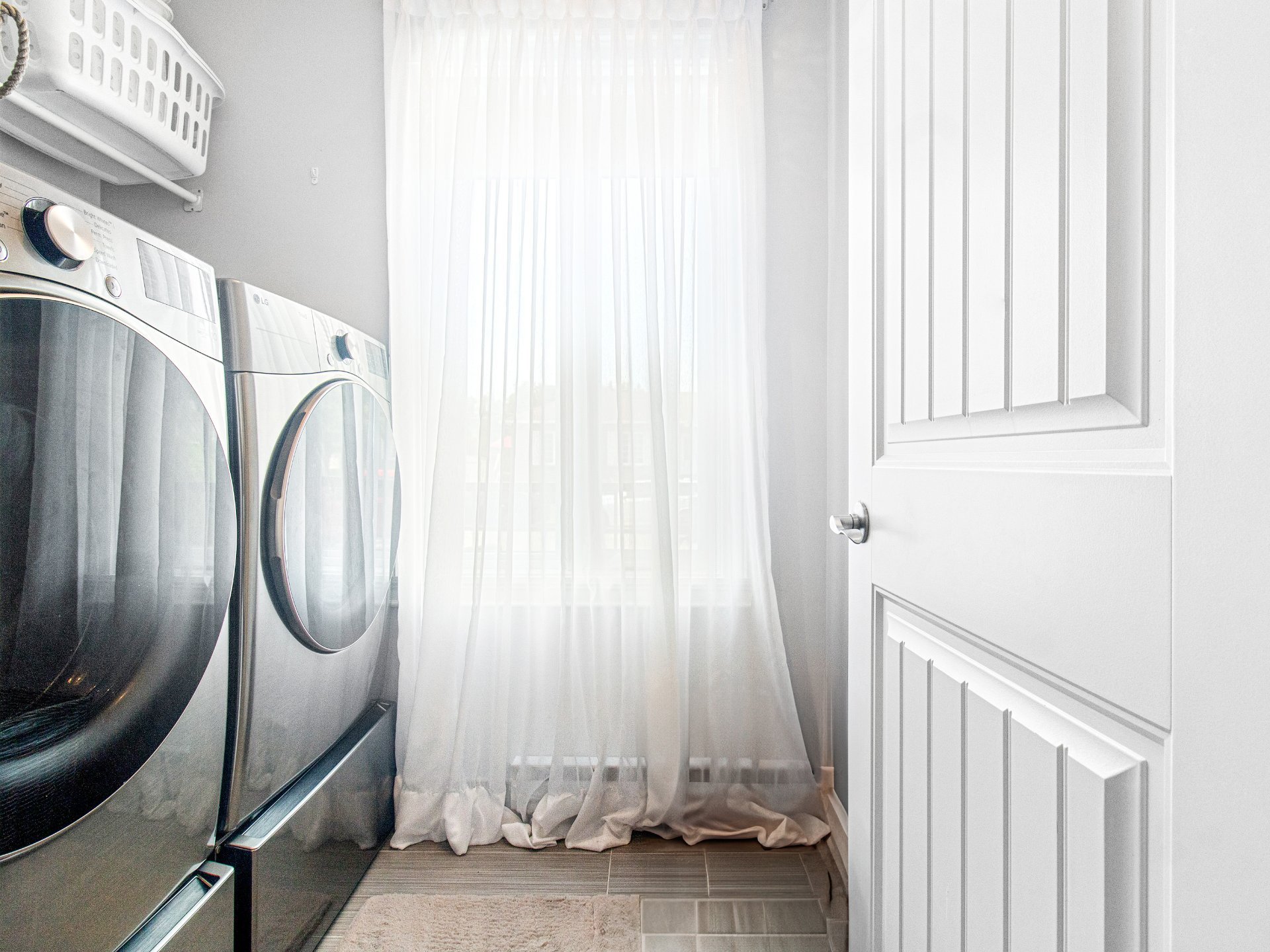 Photo - Laundry room