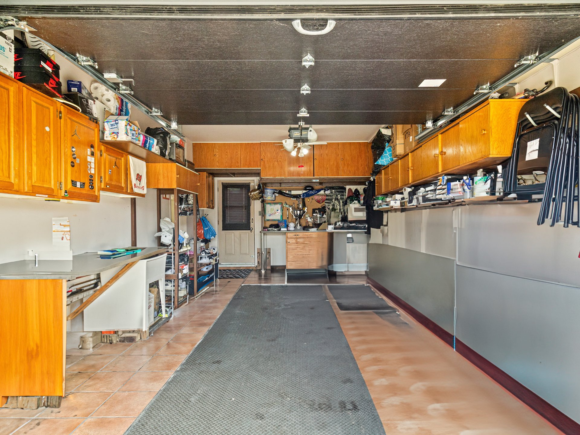 Photo - Garage