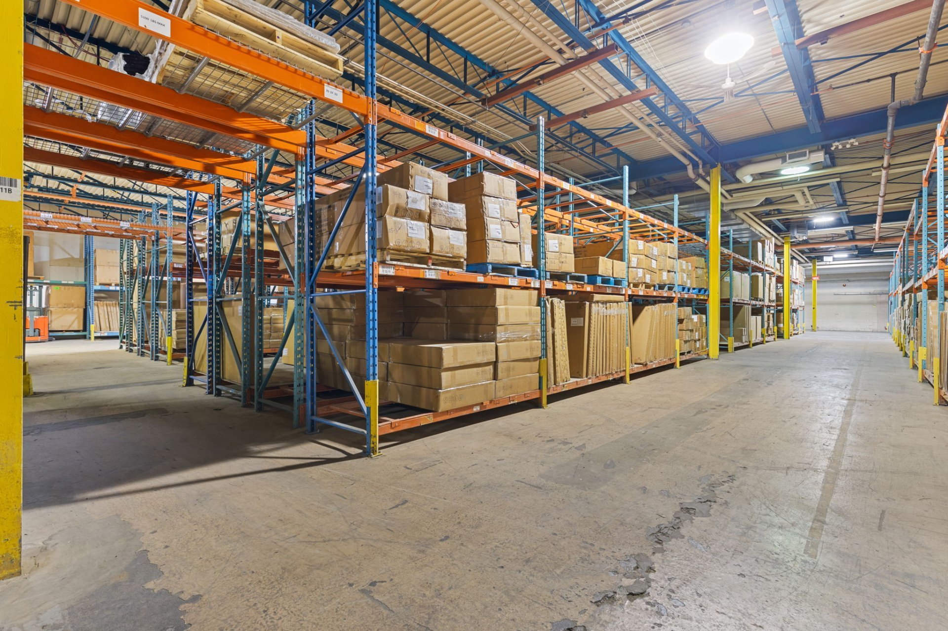 Photo - Entrepôt
