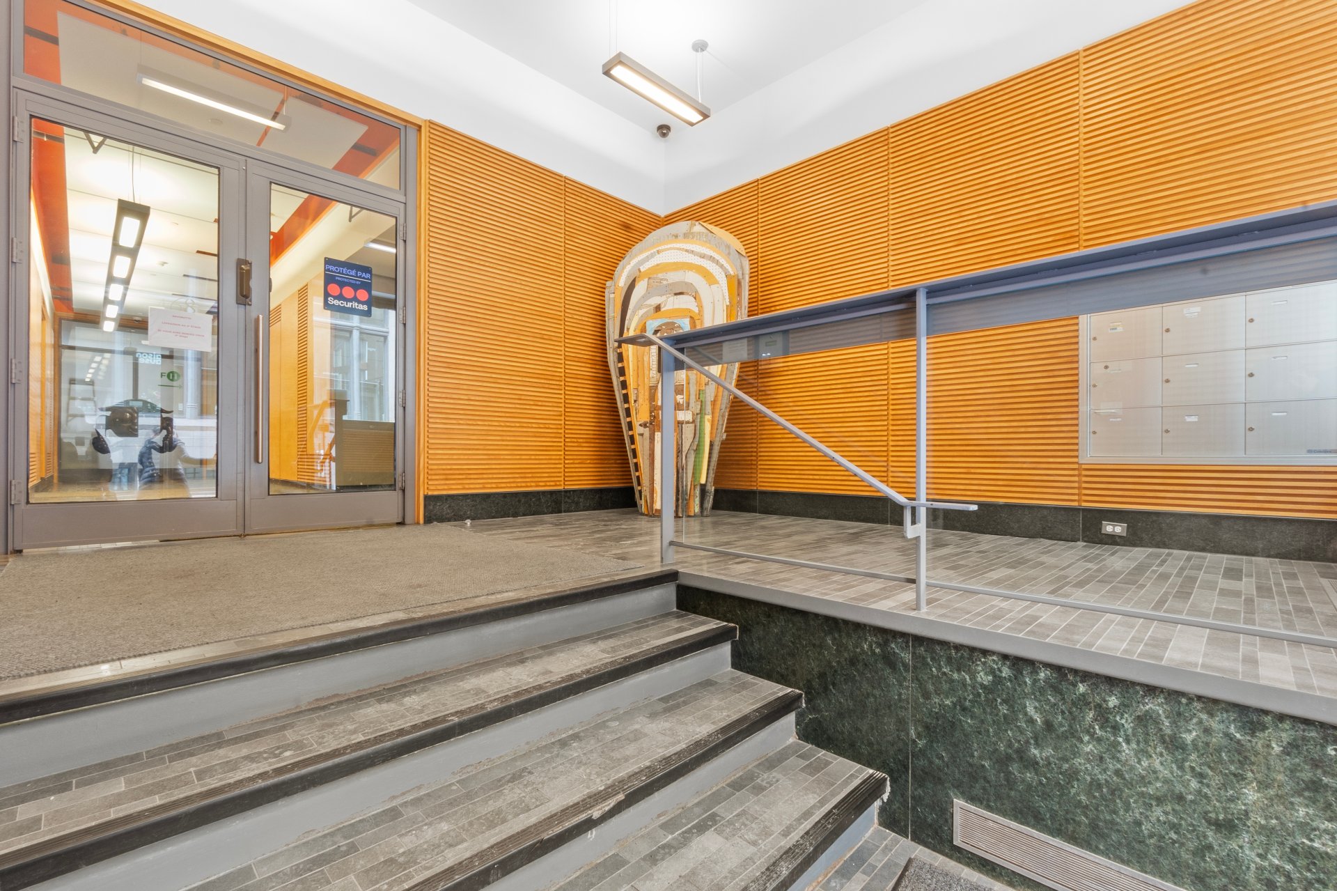 Photo - Reception Area