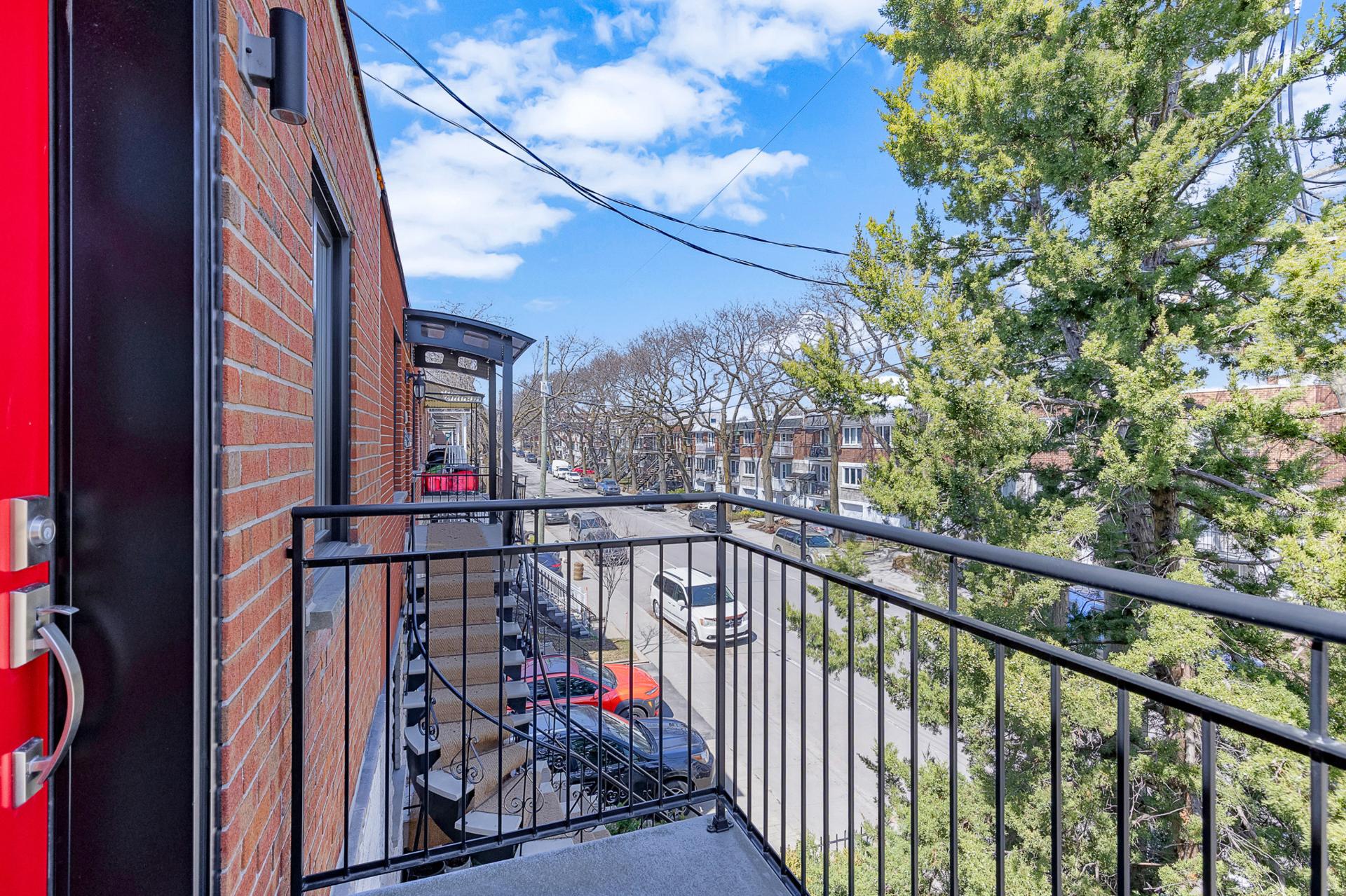 Photo - Balcon