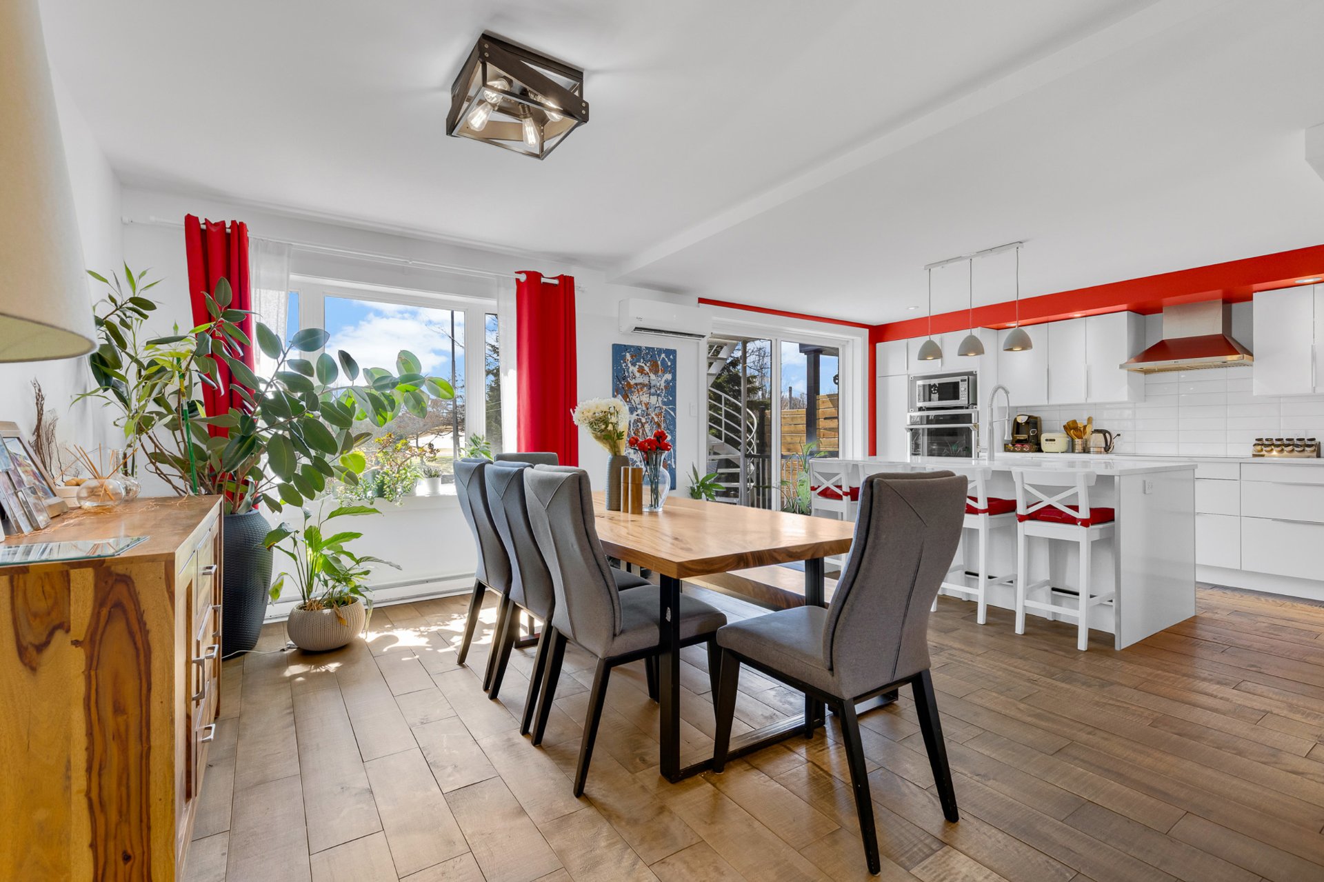 Photo - Salle à manger