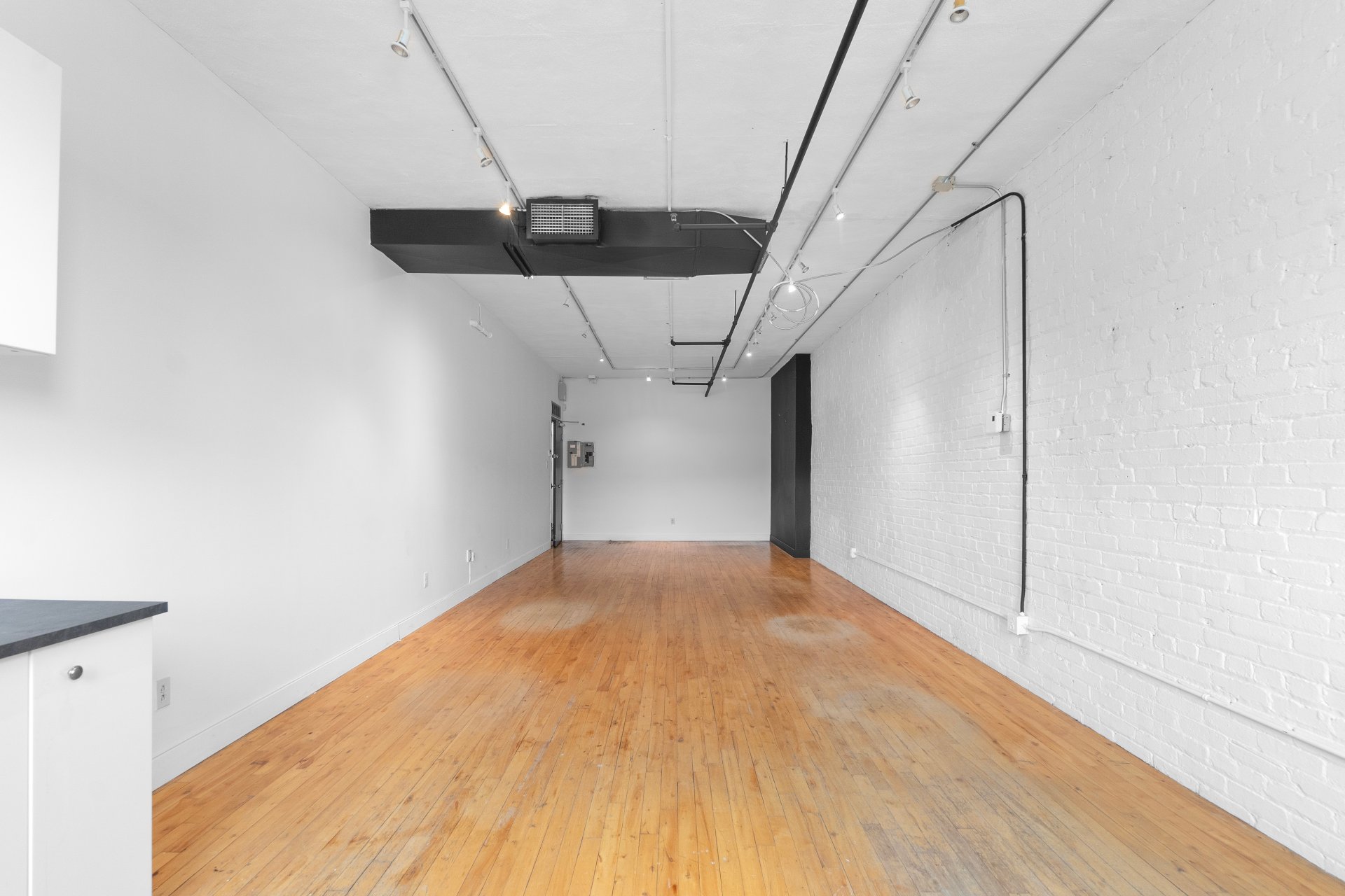 Photo - Interior