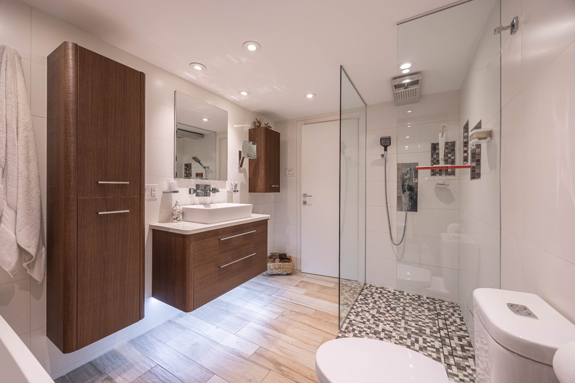 Photo - Bathroom