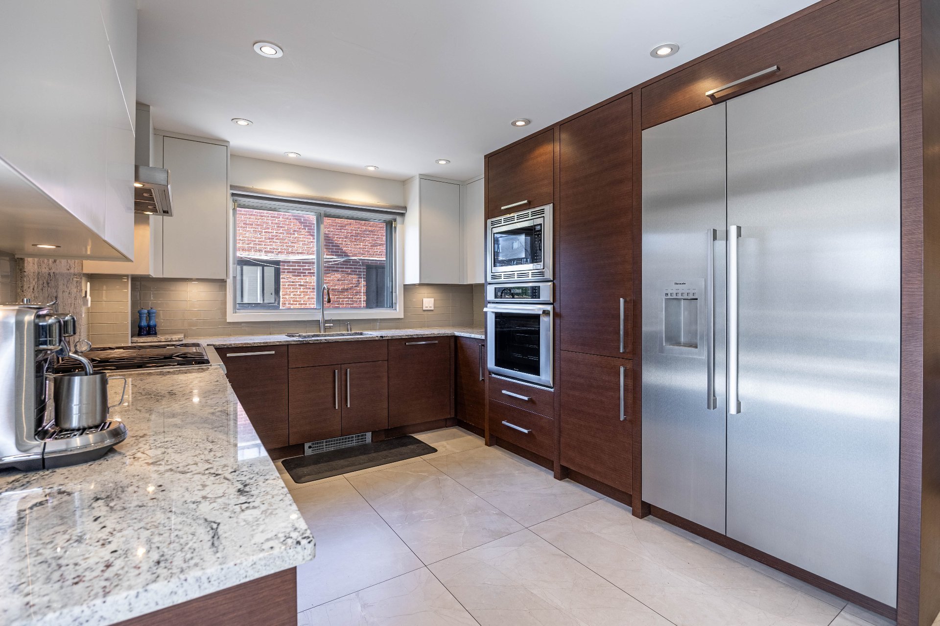 Photo - Kitchen