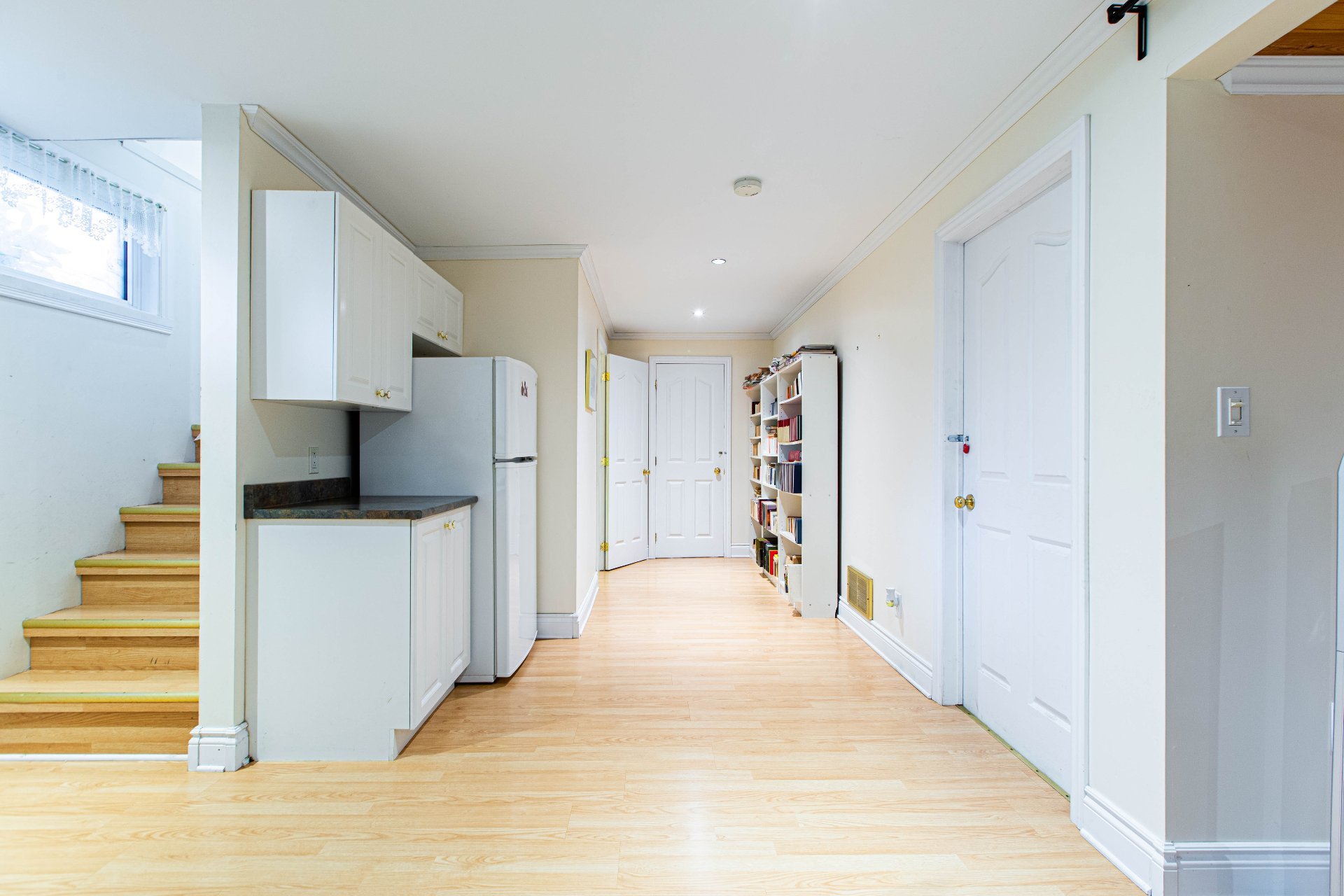 Photo - Hallway