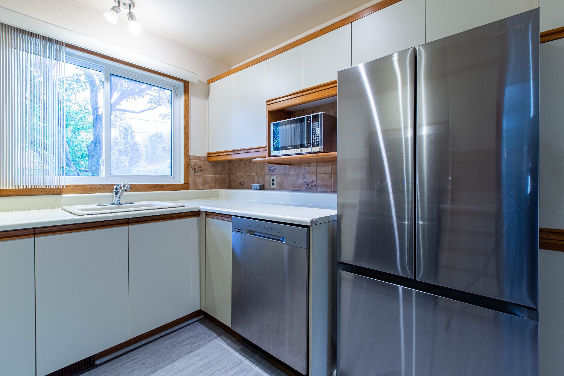 Photo - Kitchen