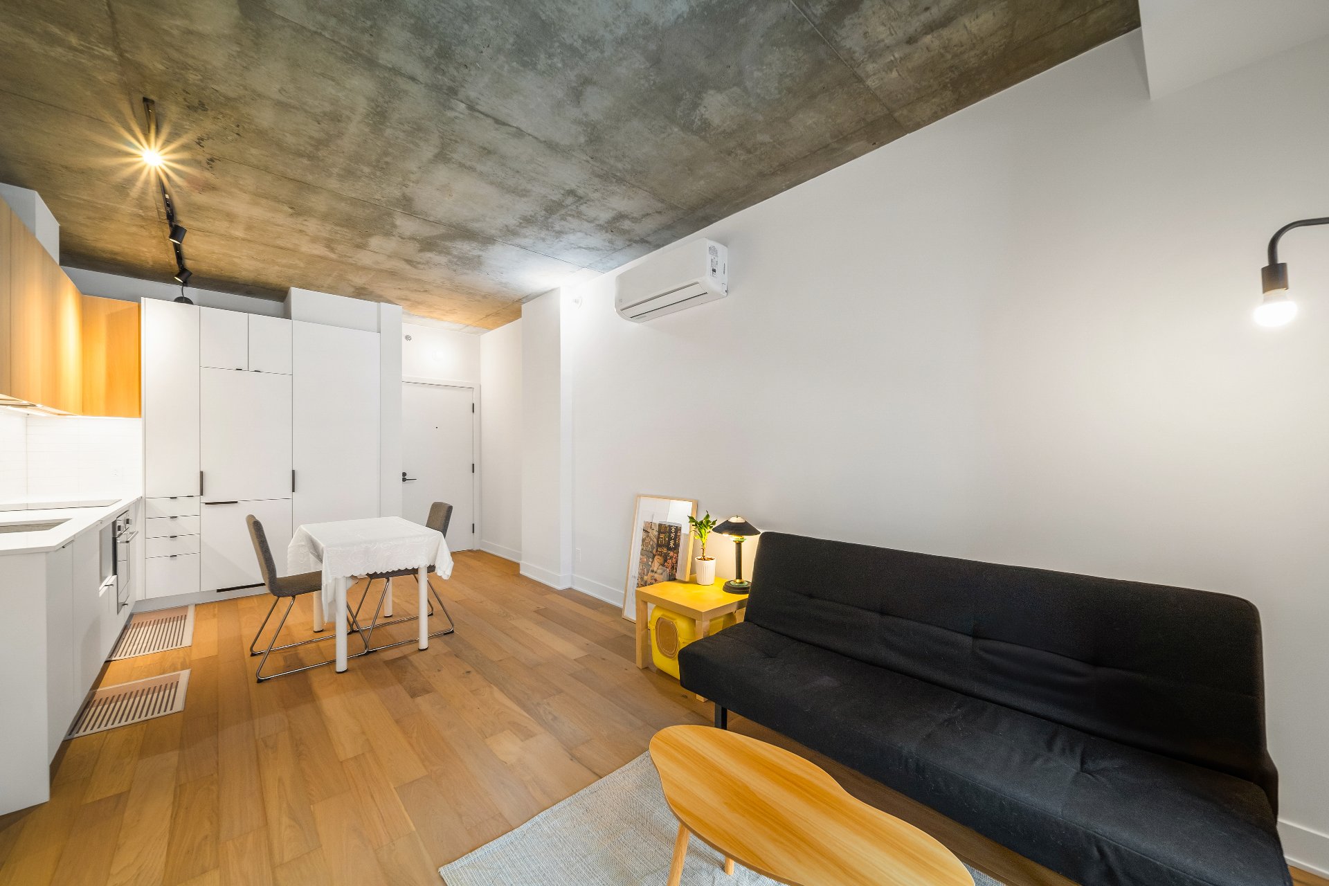 Photo - Salon