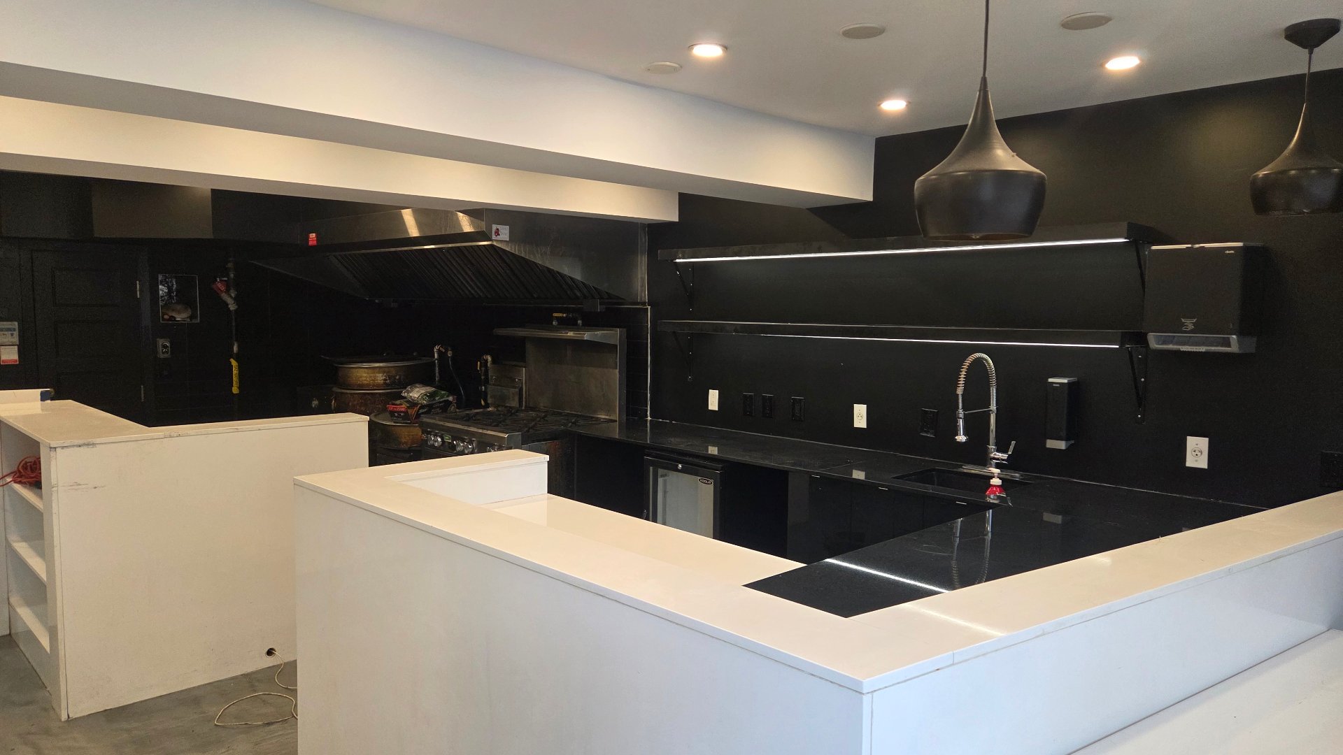 Photo - Kitchen