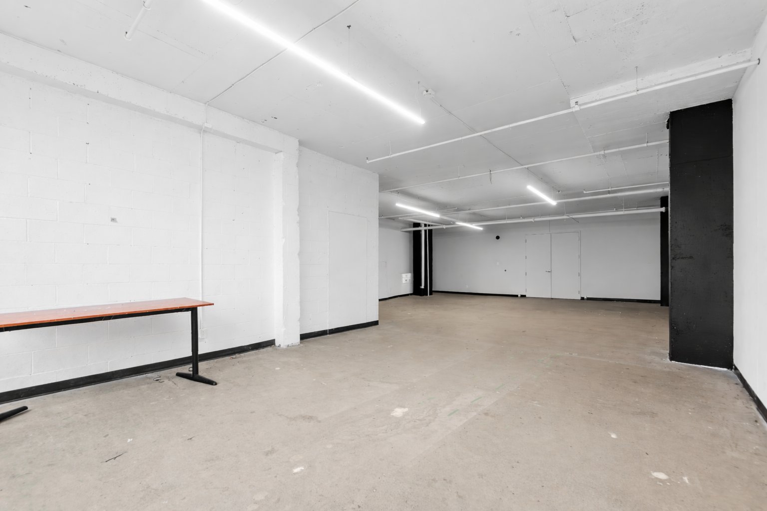 Photo - Interior