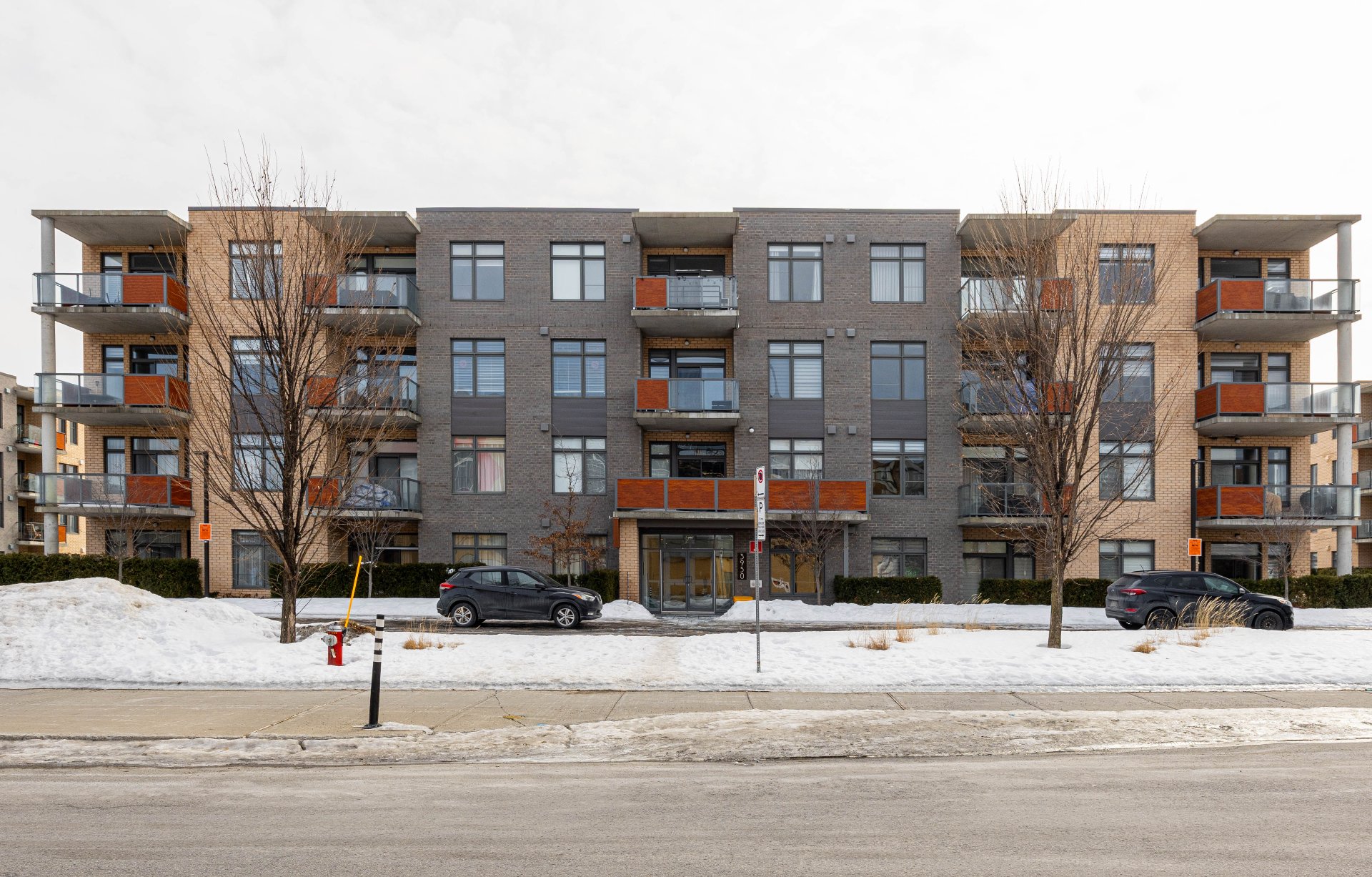 Photo - Frontage