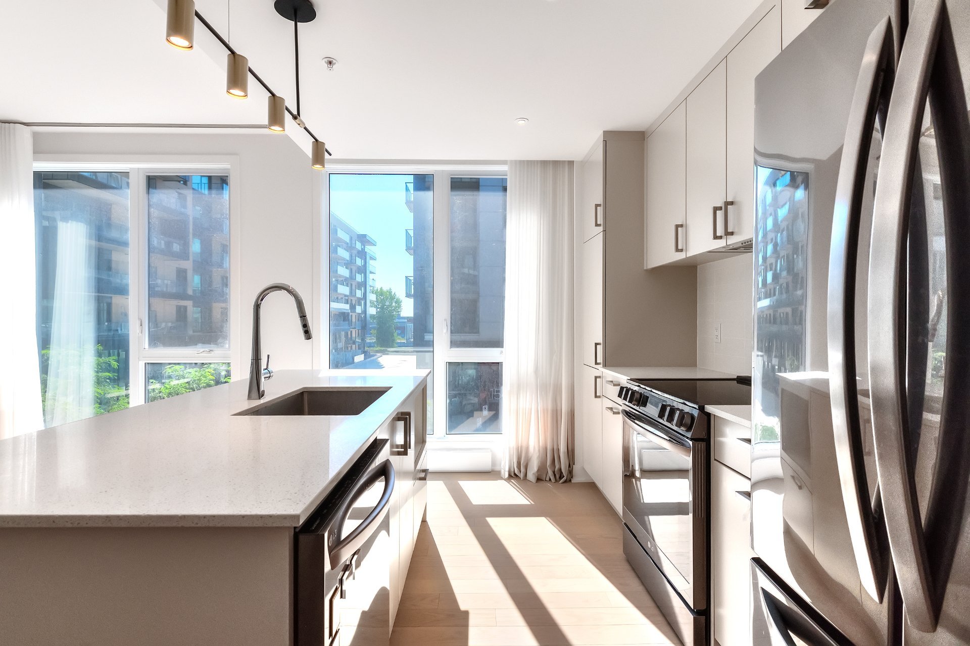 Photo - Kitchen