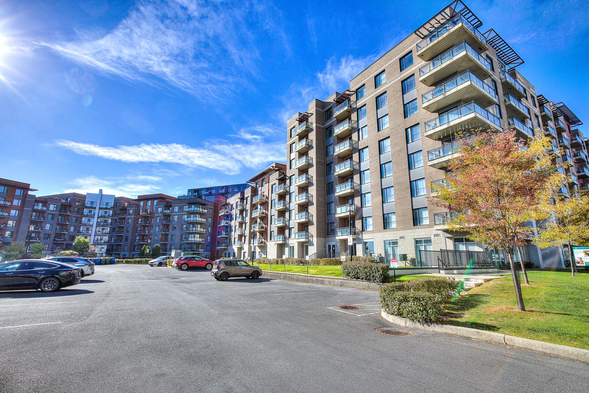 Photo - Stationnement