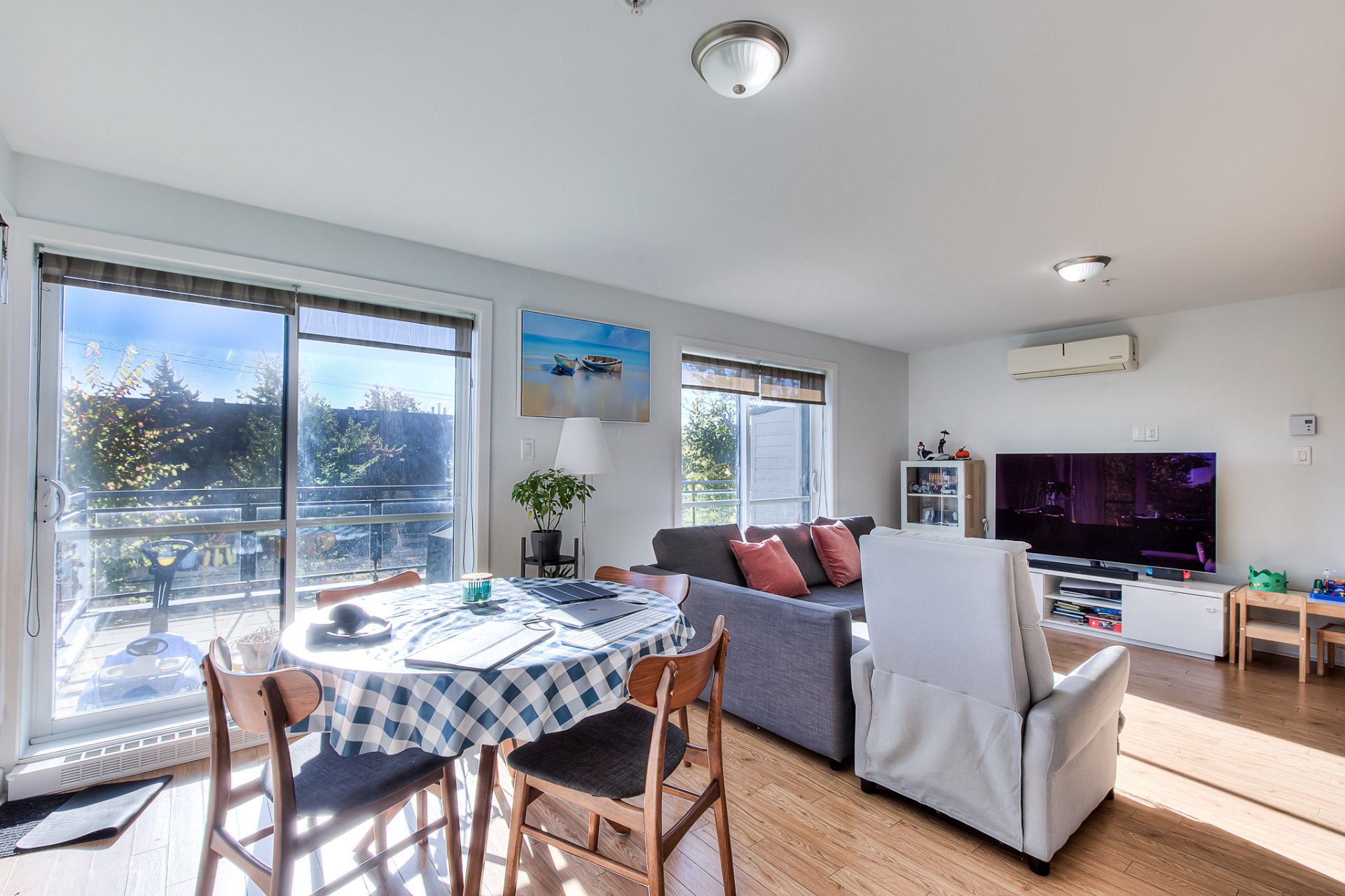 Photo - Salle à manger