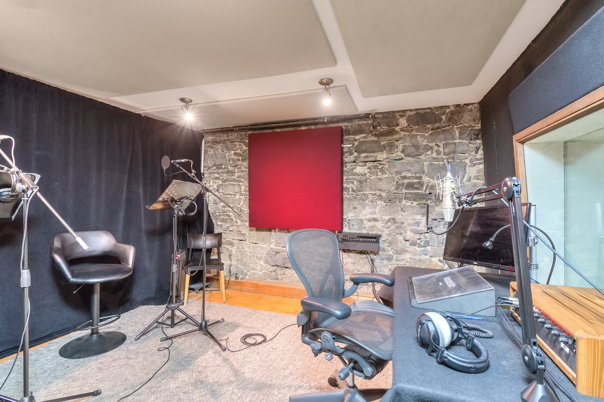 Photo - Office