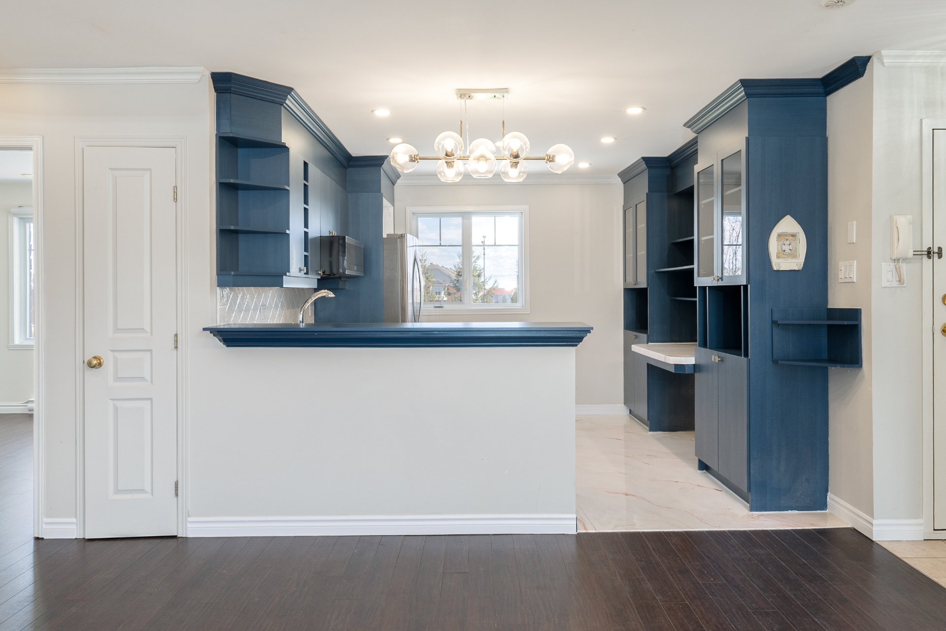 Photo - Kitchen