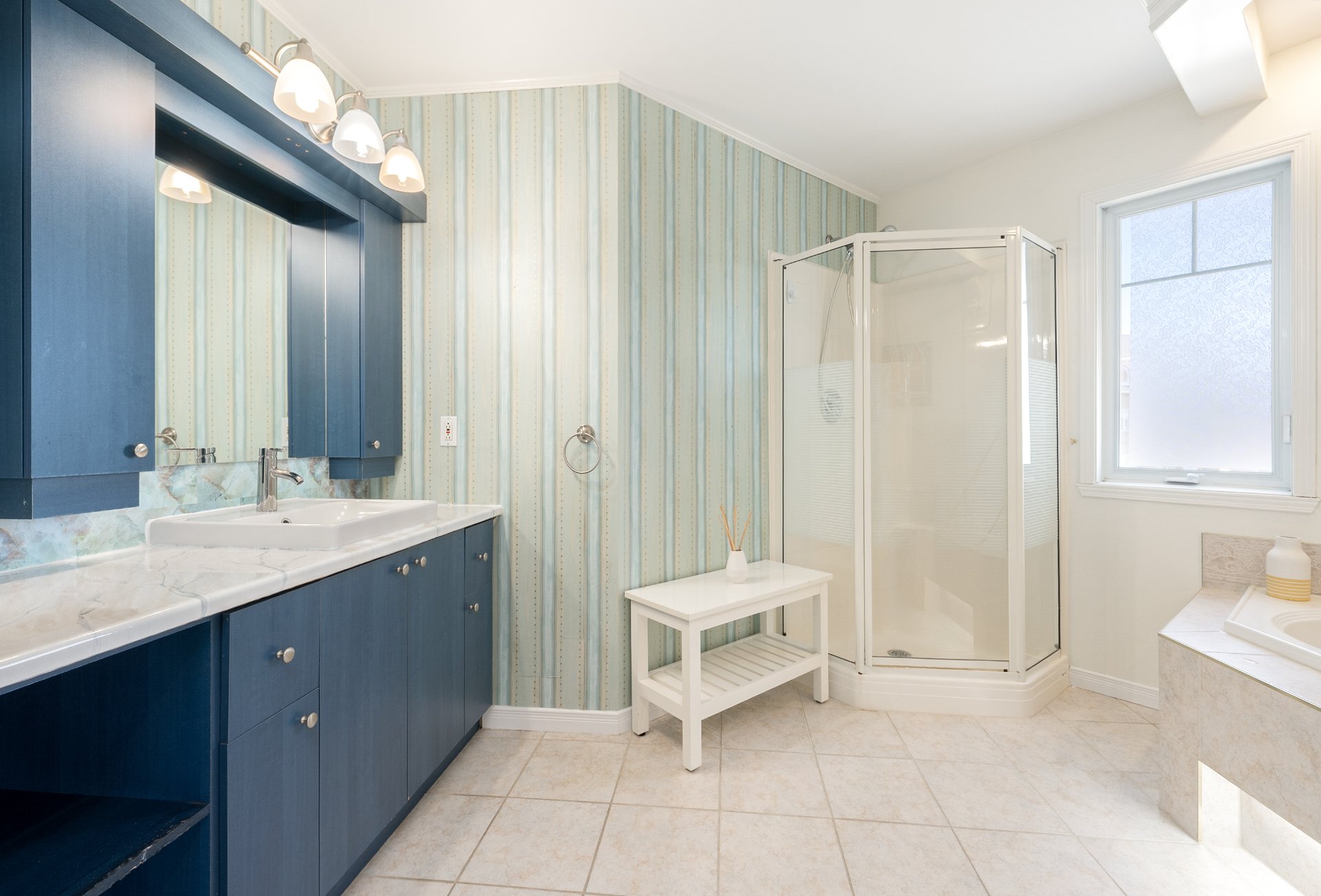 Photo - Bathroom