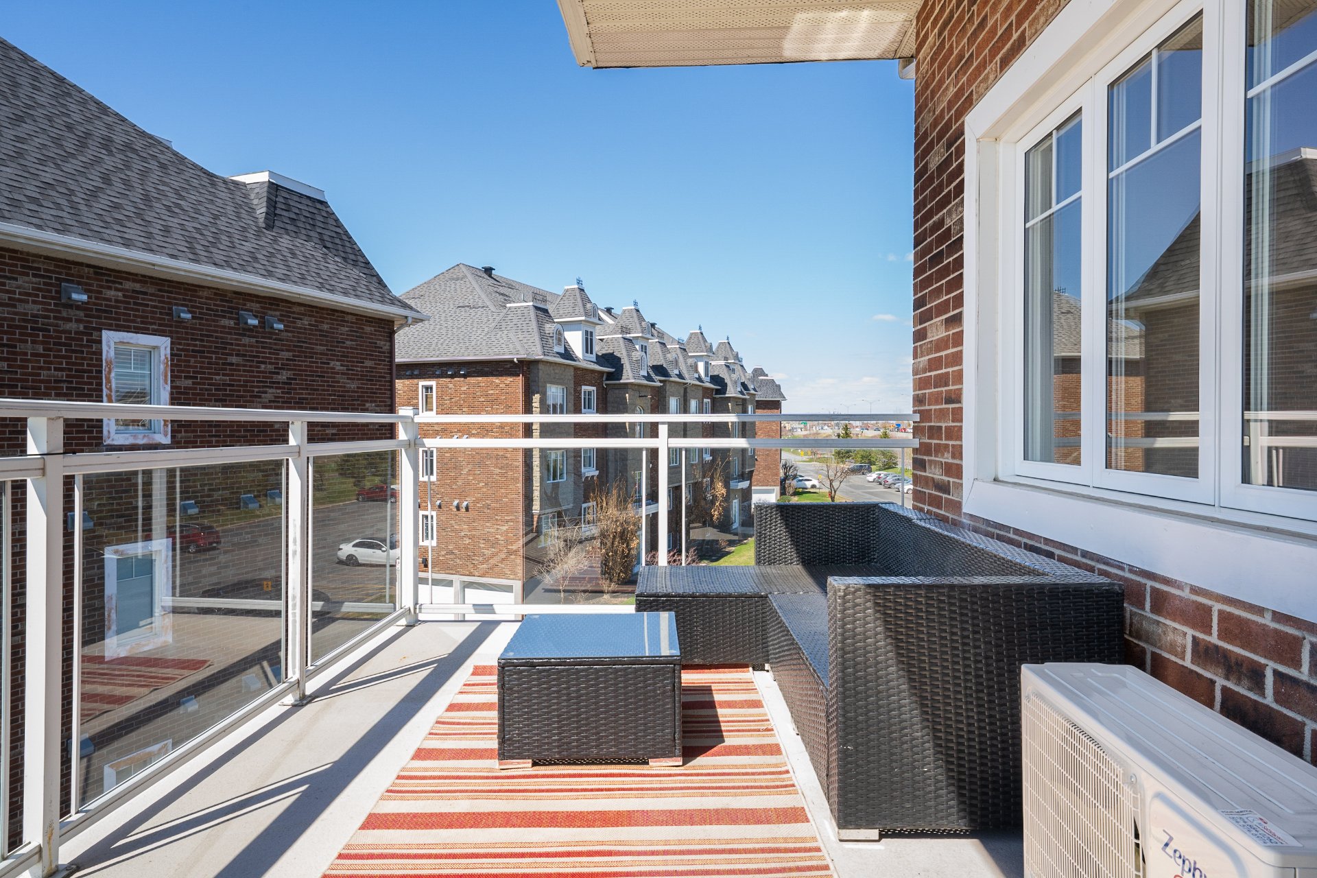 Photo - Balcony