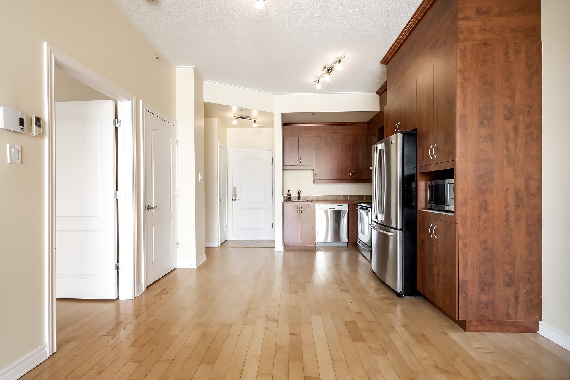 Photo - Dining room