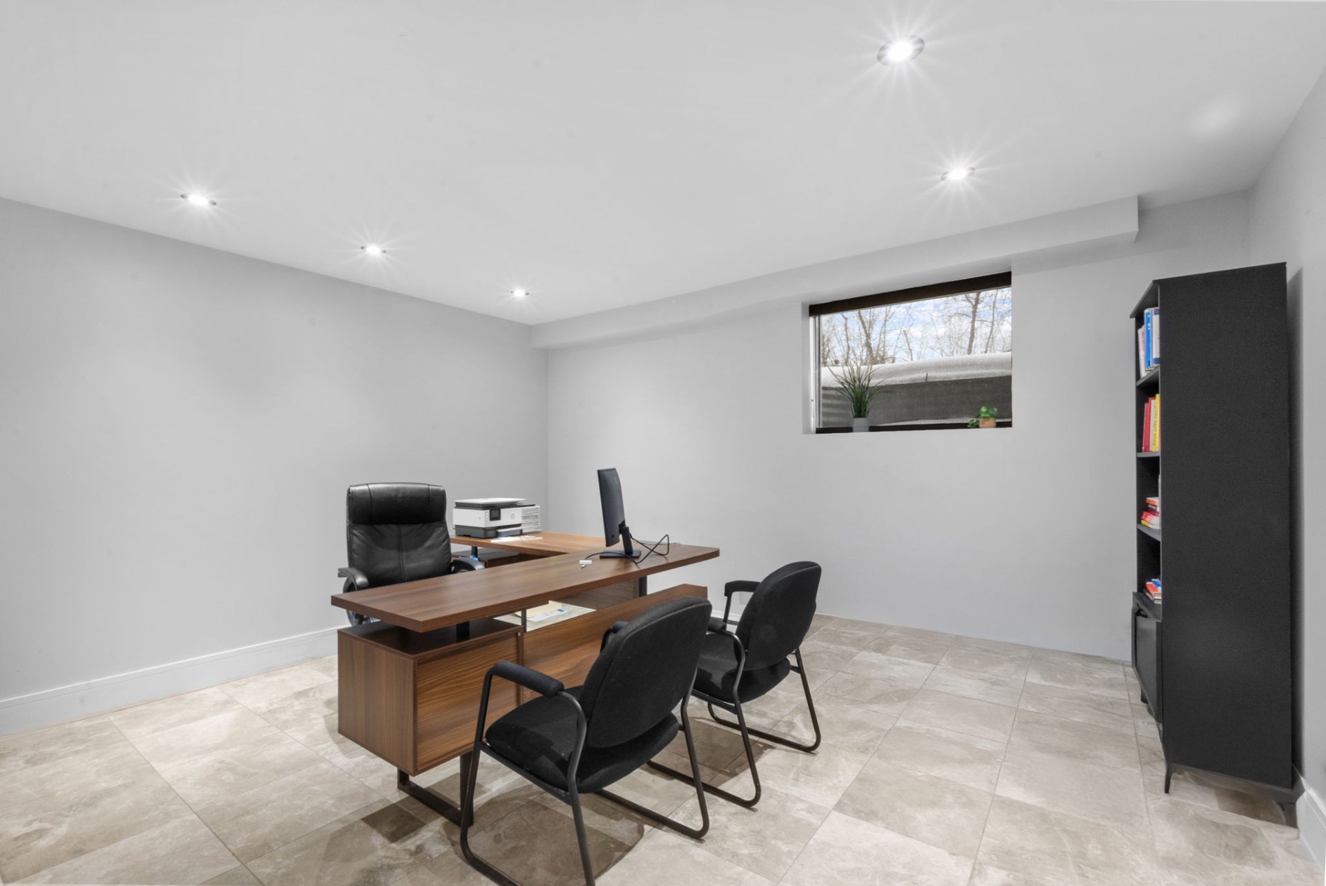 Photo - Office