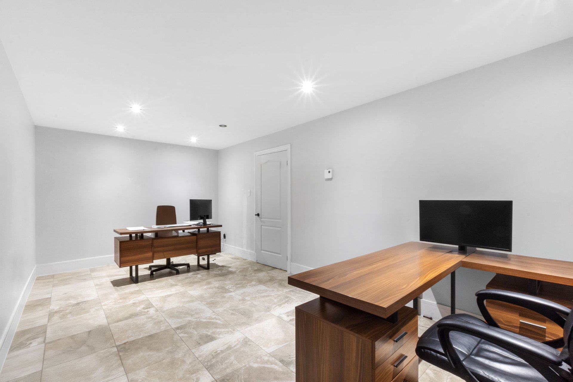 Photo - Office