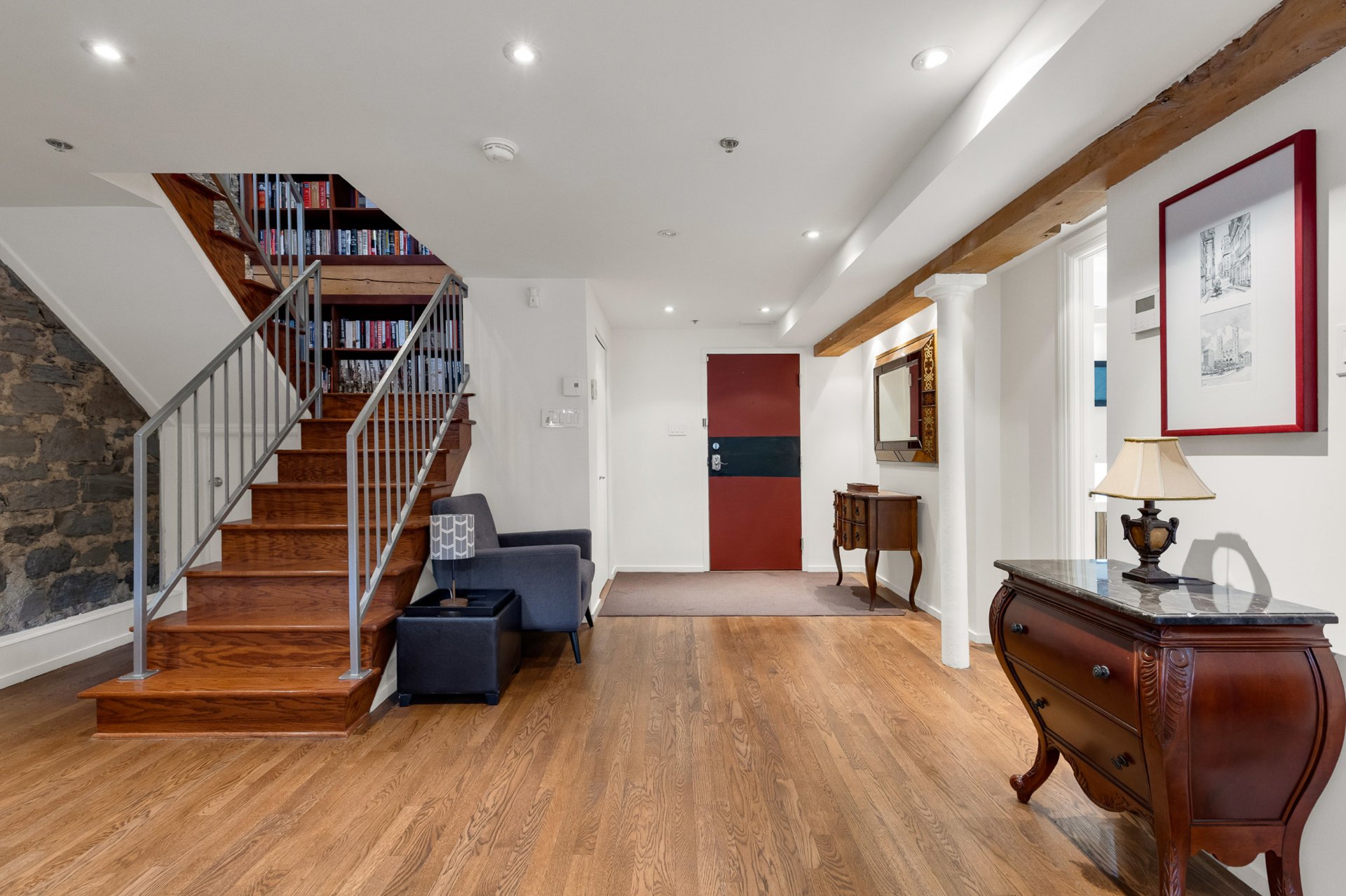 Photo - Hallway
