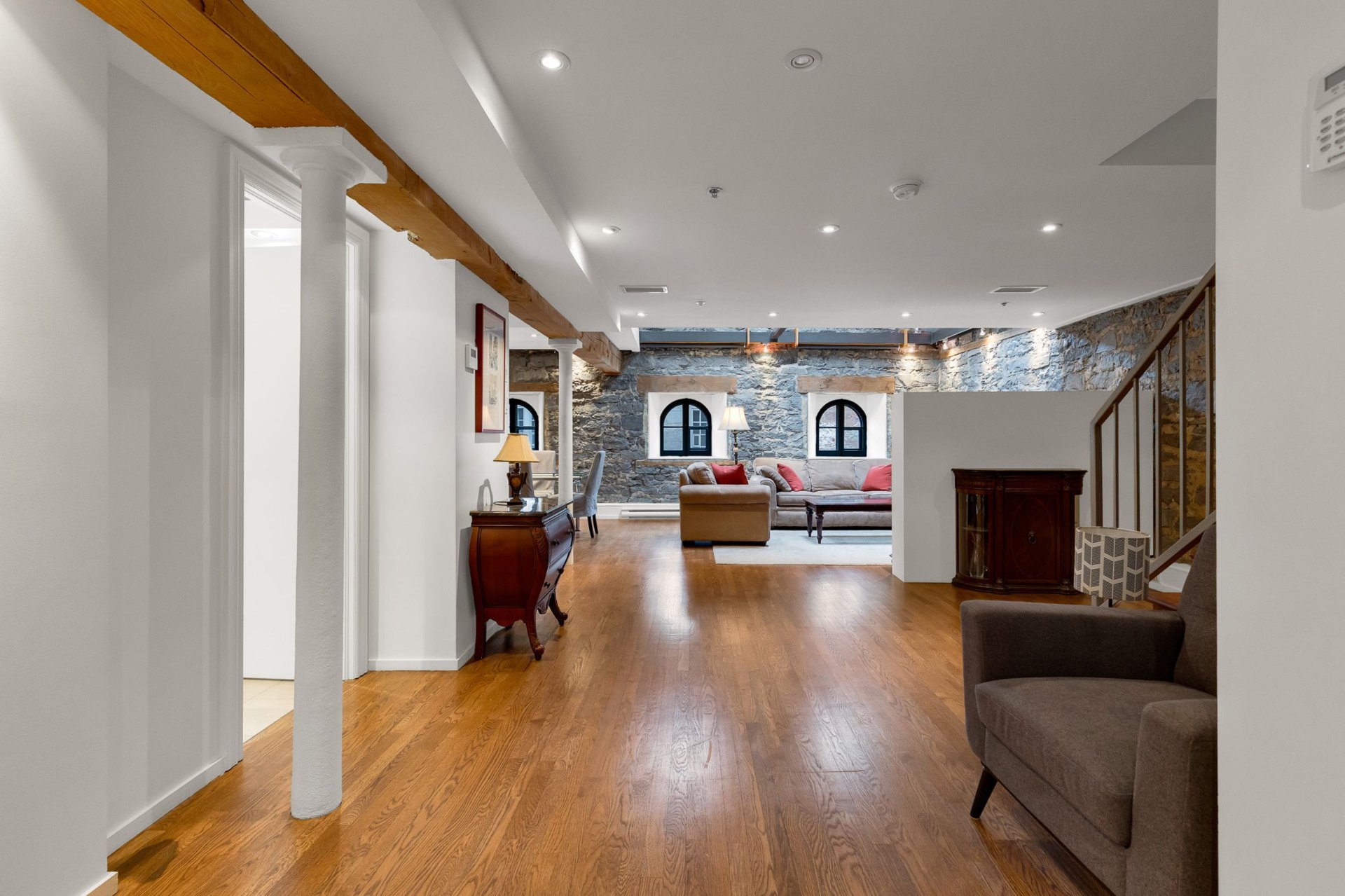 Photo - Hallway