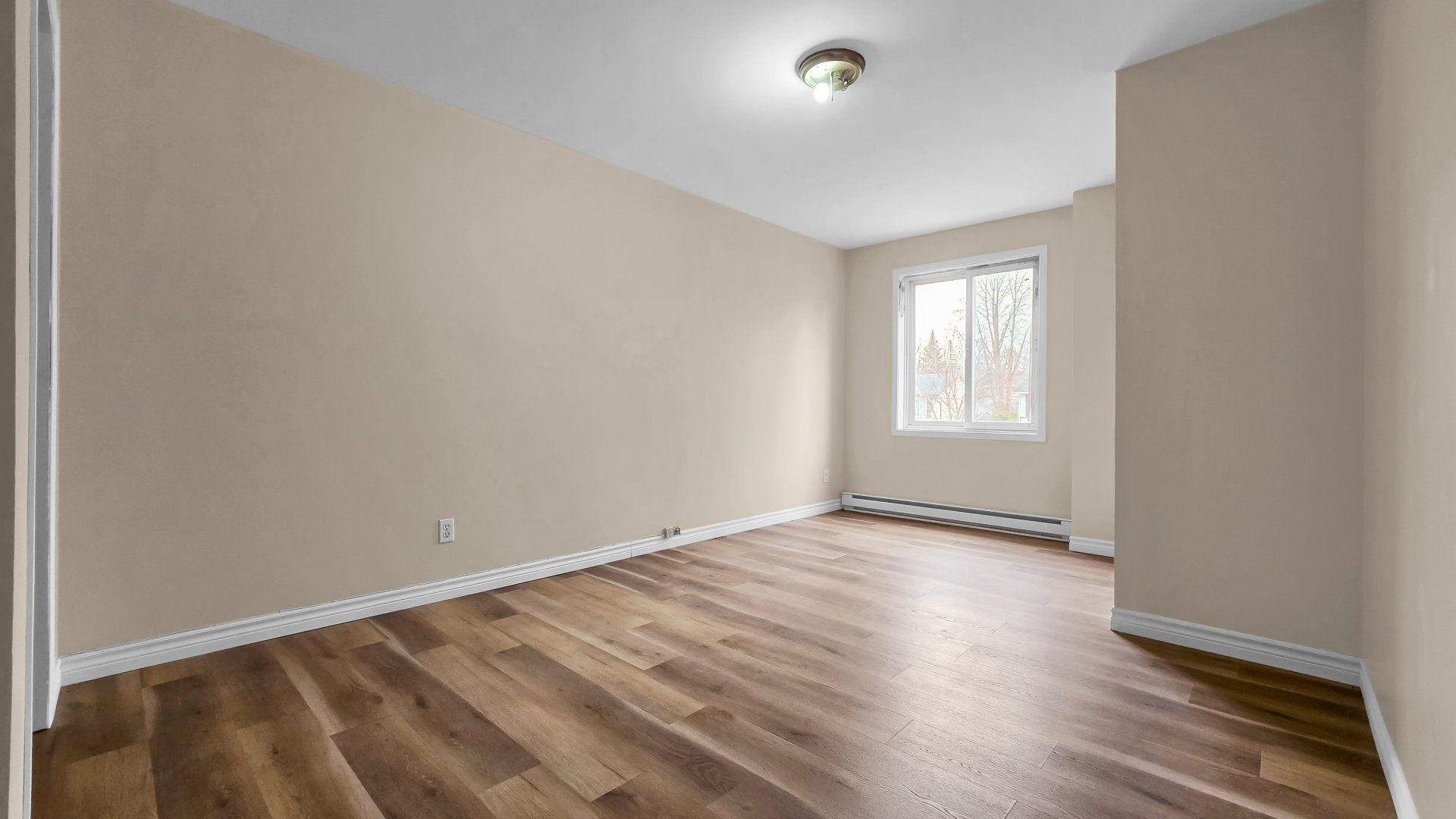 Photo - Bedroom