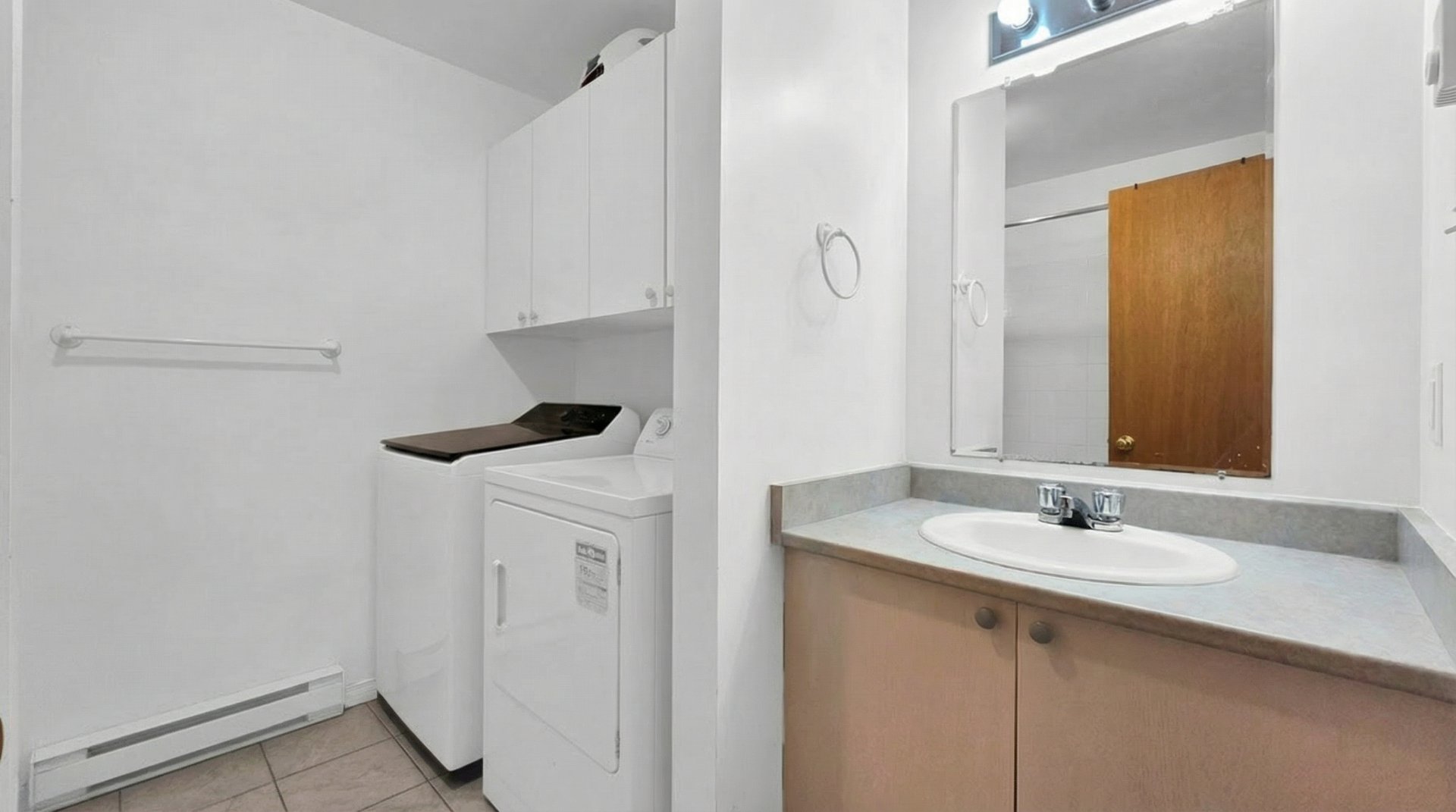 Photo - Bathroom