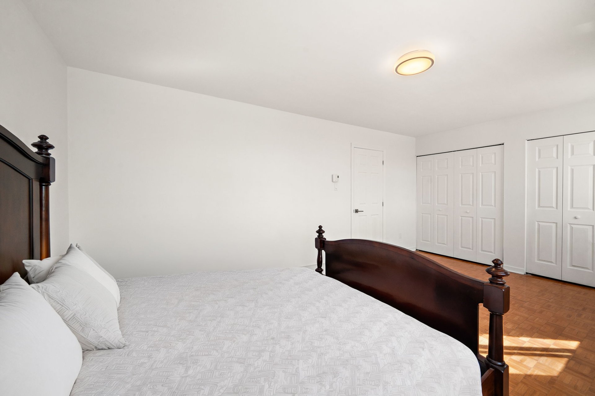 Photo - Chambre à coucher principale