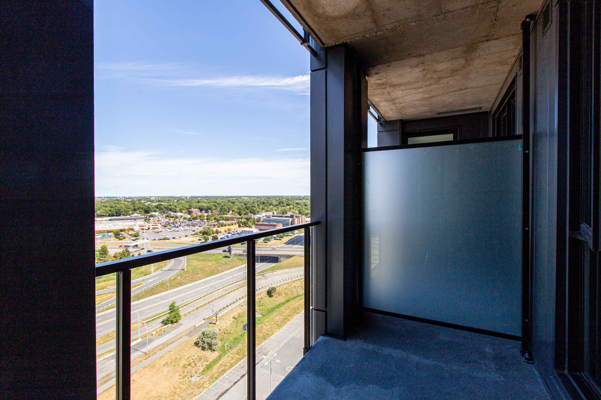 Photo - Balcony