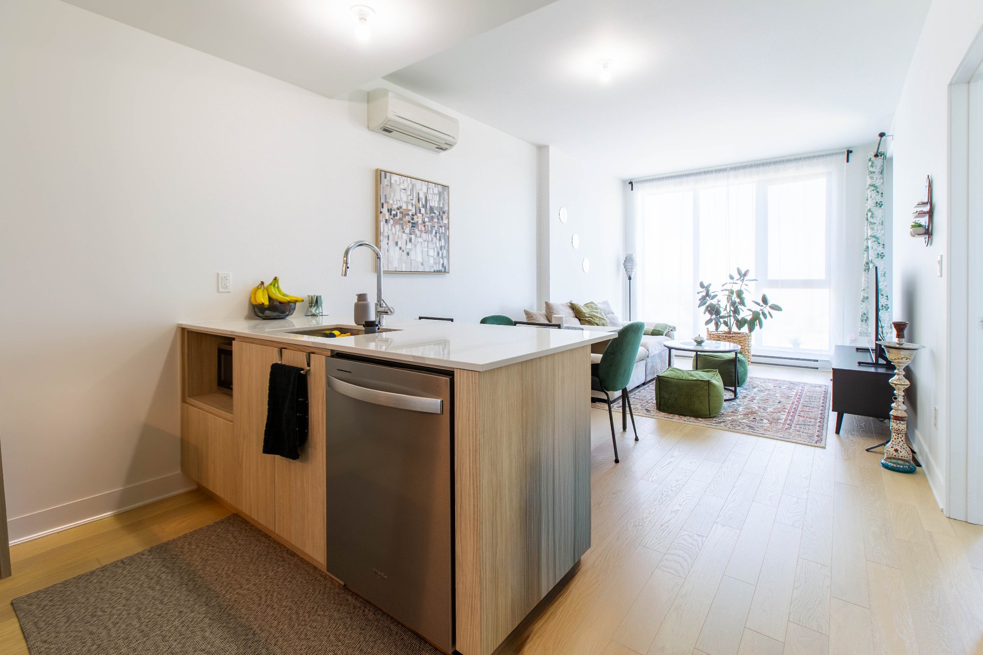 Photo - Kitchen