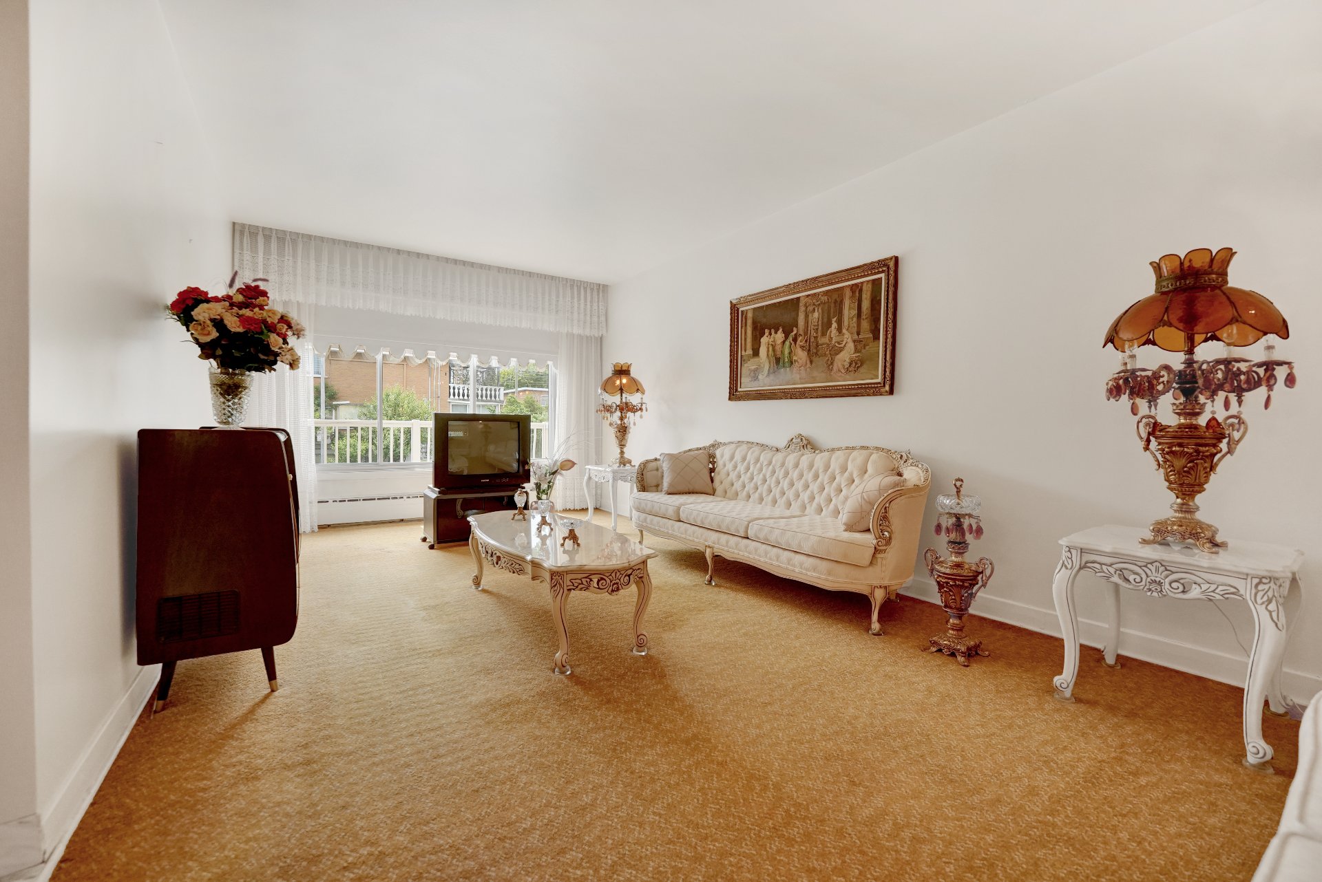 Photo - Salon