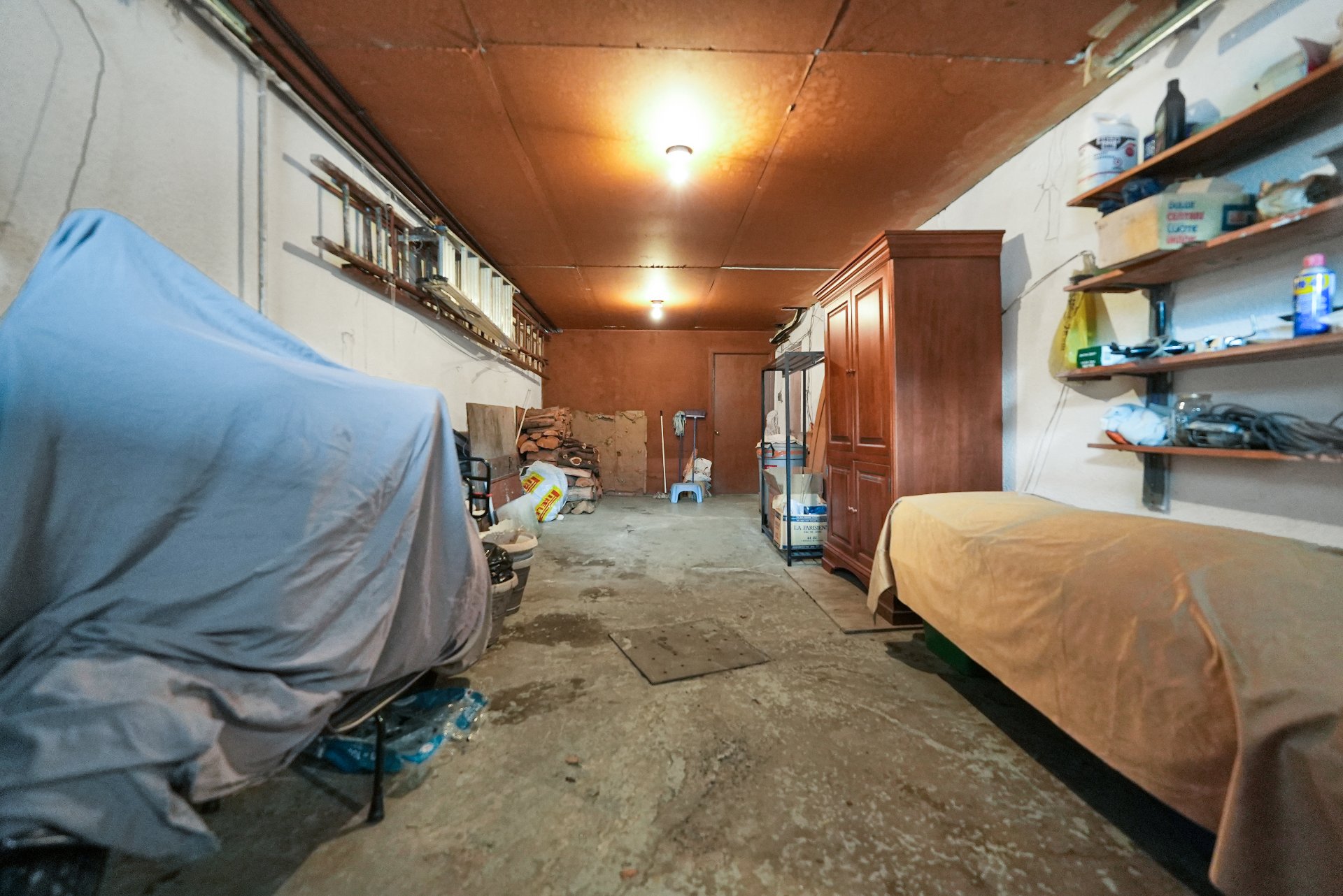 Photo - Garage