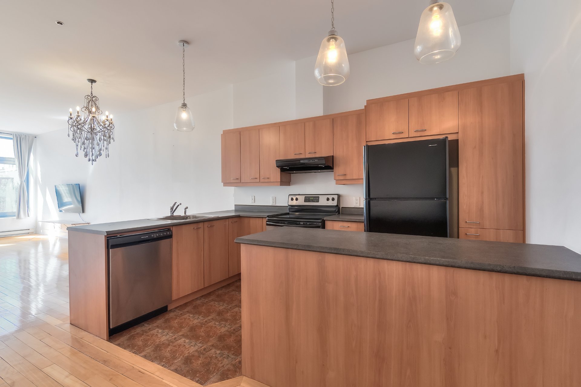 Photo - Kitchen